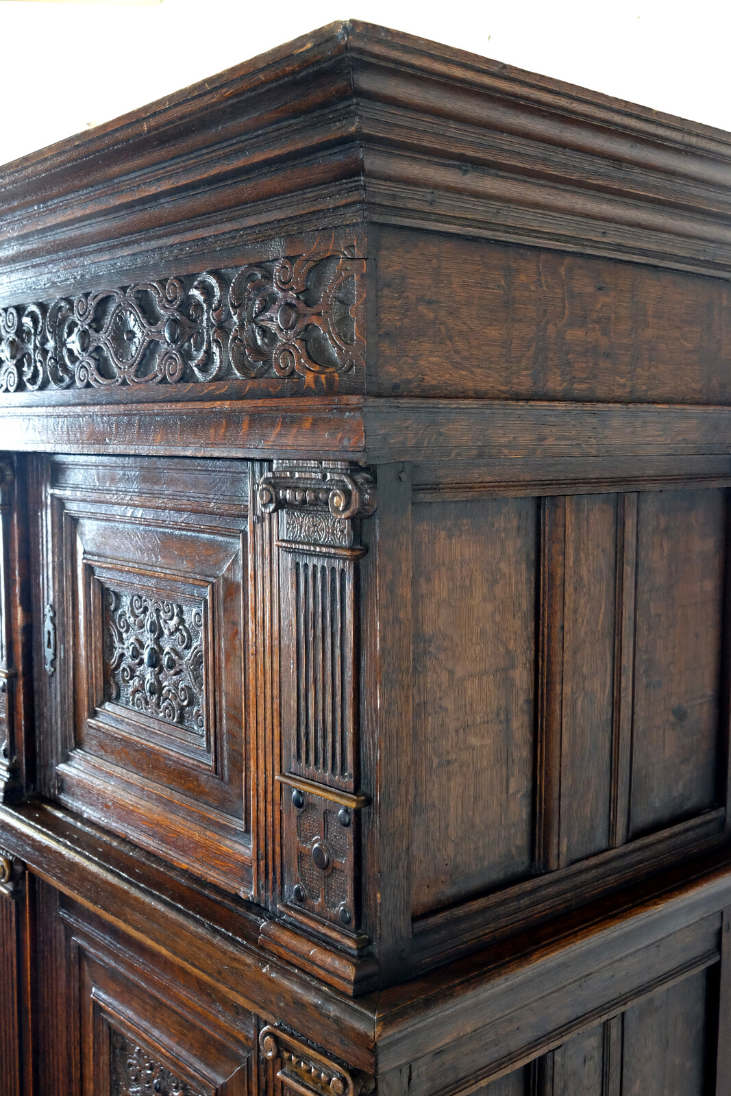 17th Century Dutch Pilasterkast 