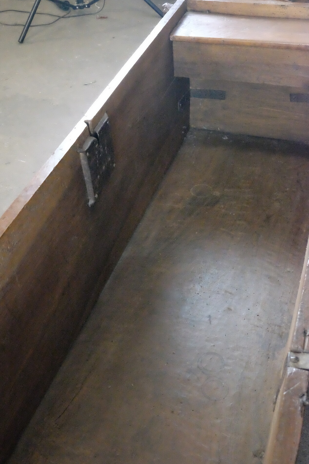 17th century Fine Walnut Italian Cassone