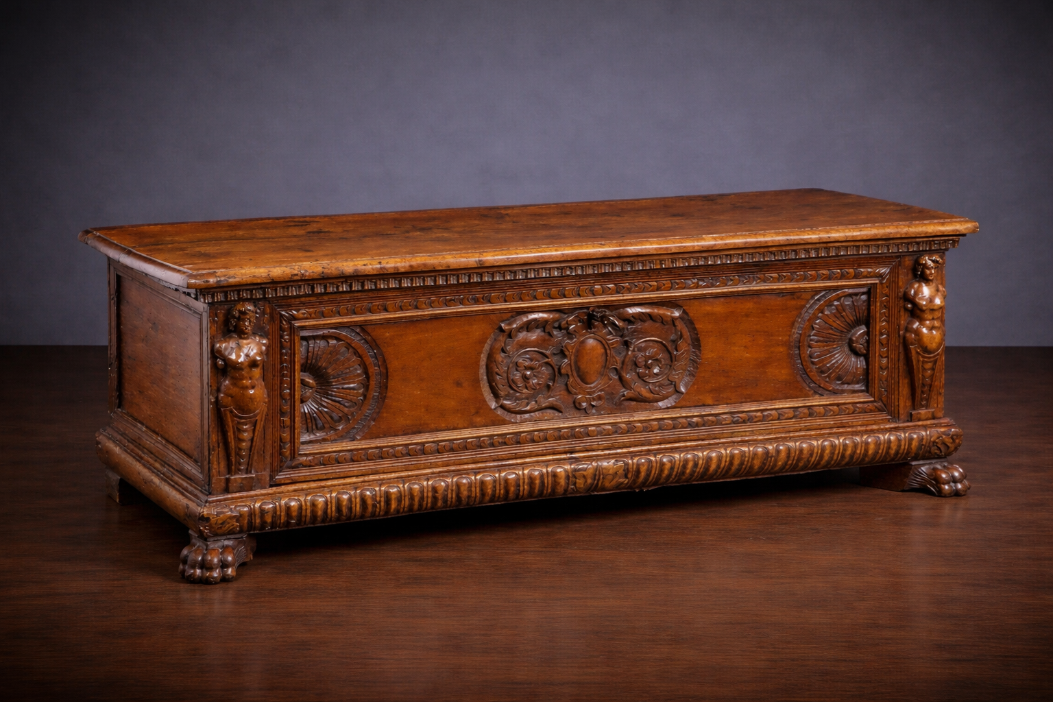 17th century Fine Walnut Italian Cassone
