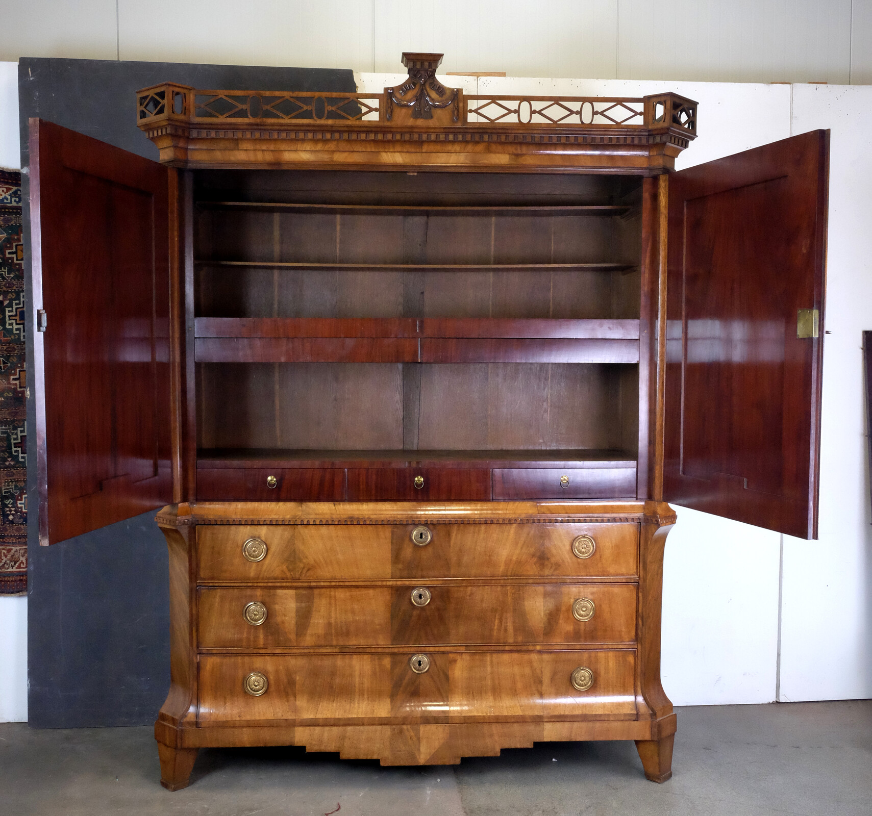 Beautiful Golden-Blond Mahogany Cabinet