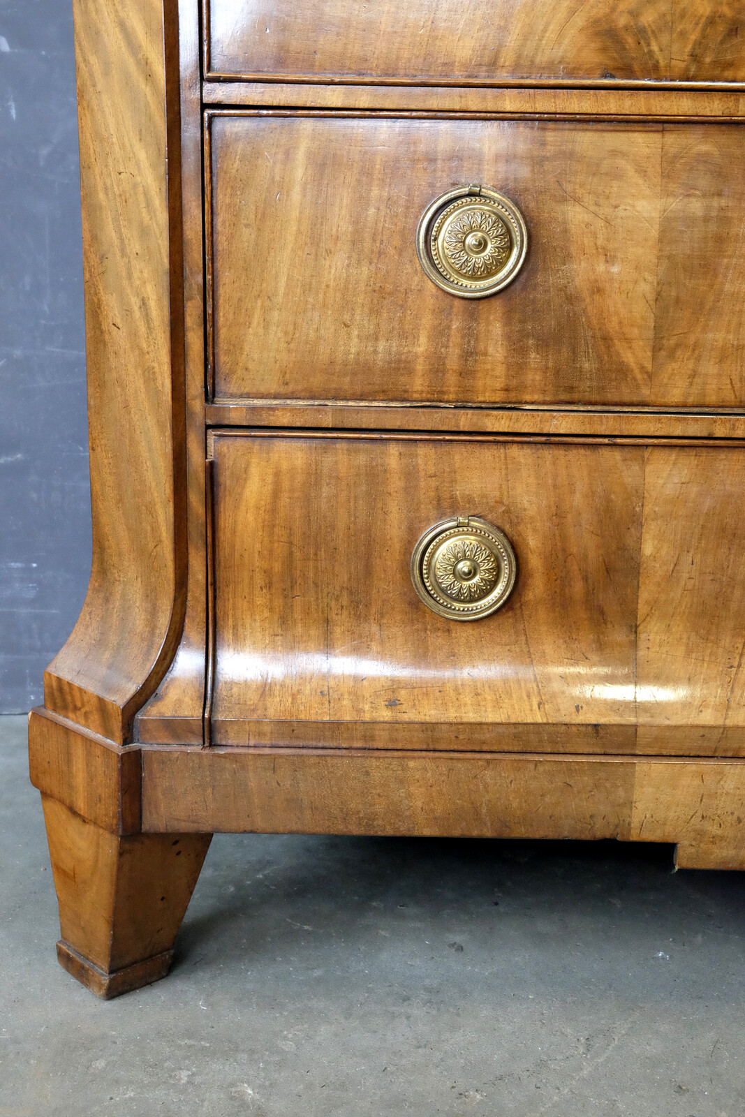 Beautiful Golden-Blond Mahogany Cabinet
