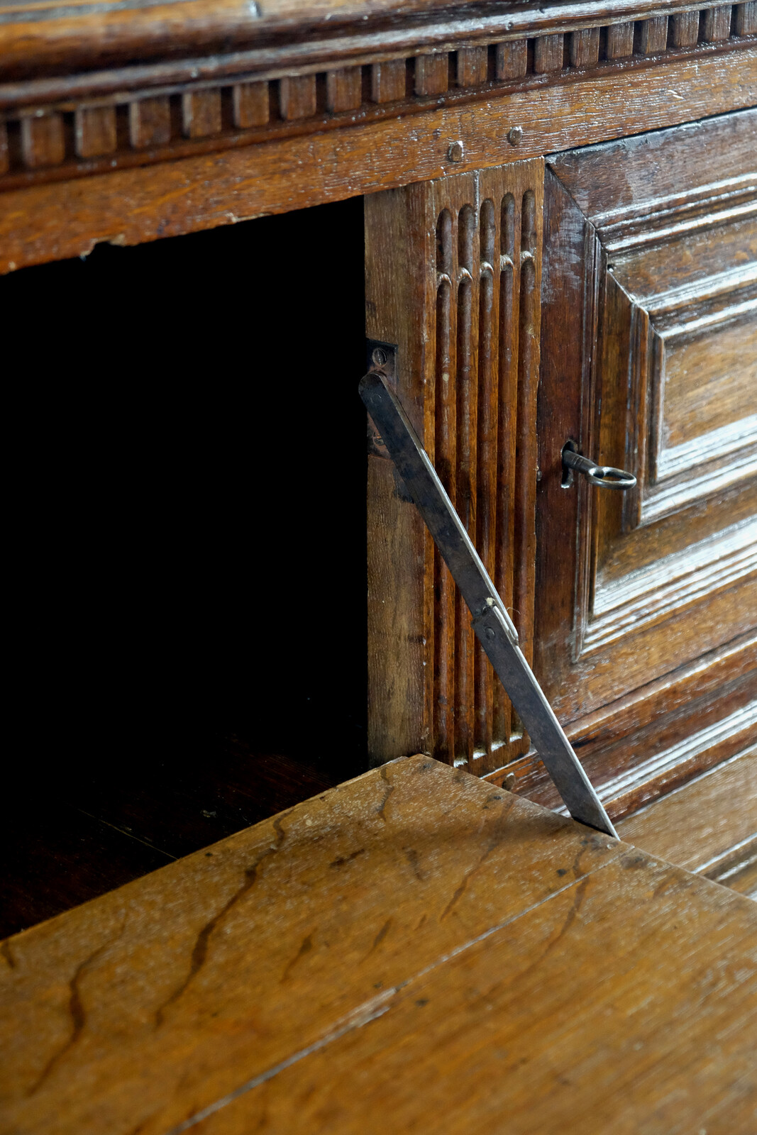 Brabant five-door cupboard, also called a milk cupboard.
