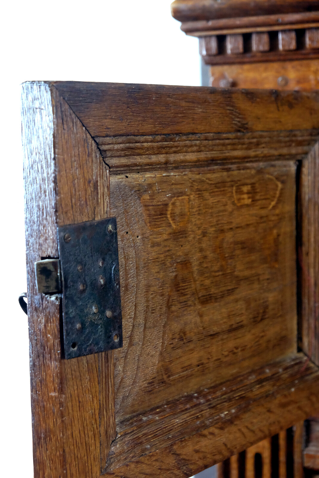 Brabant five-door cupboard, also called a milk cupboard.