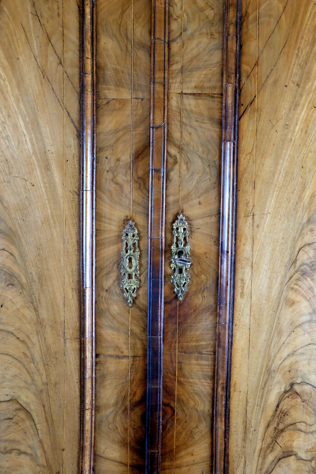 Cabinet in Satin Wood 1750