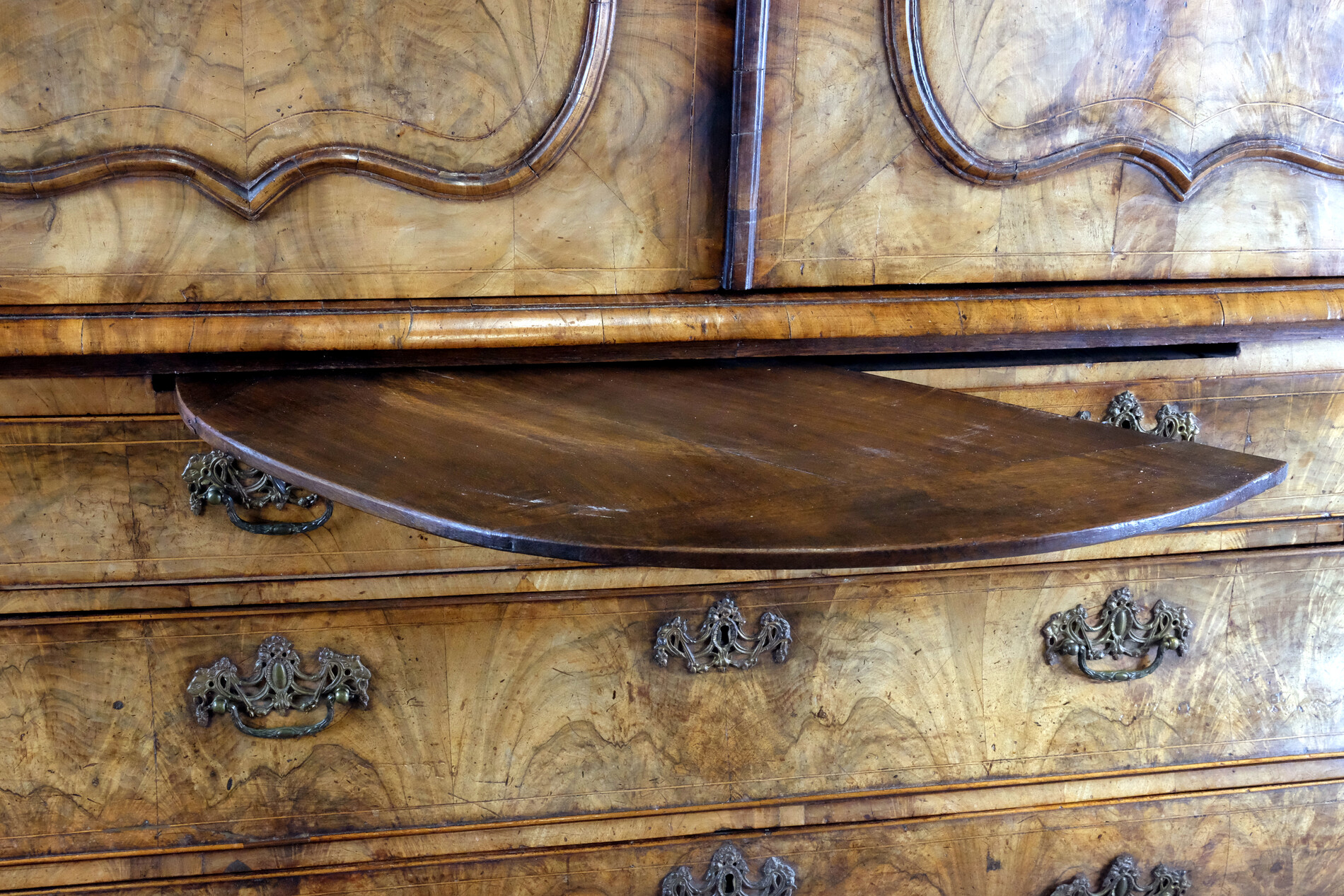 Cabinet in Satin Wood 1750