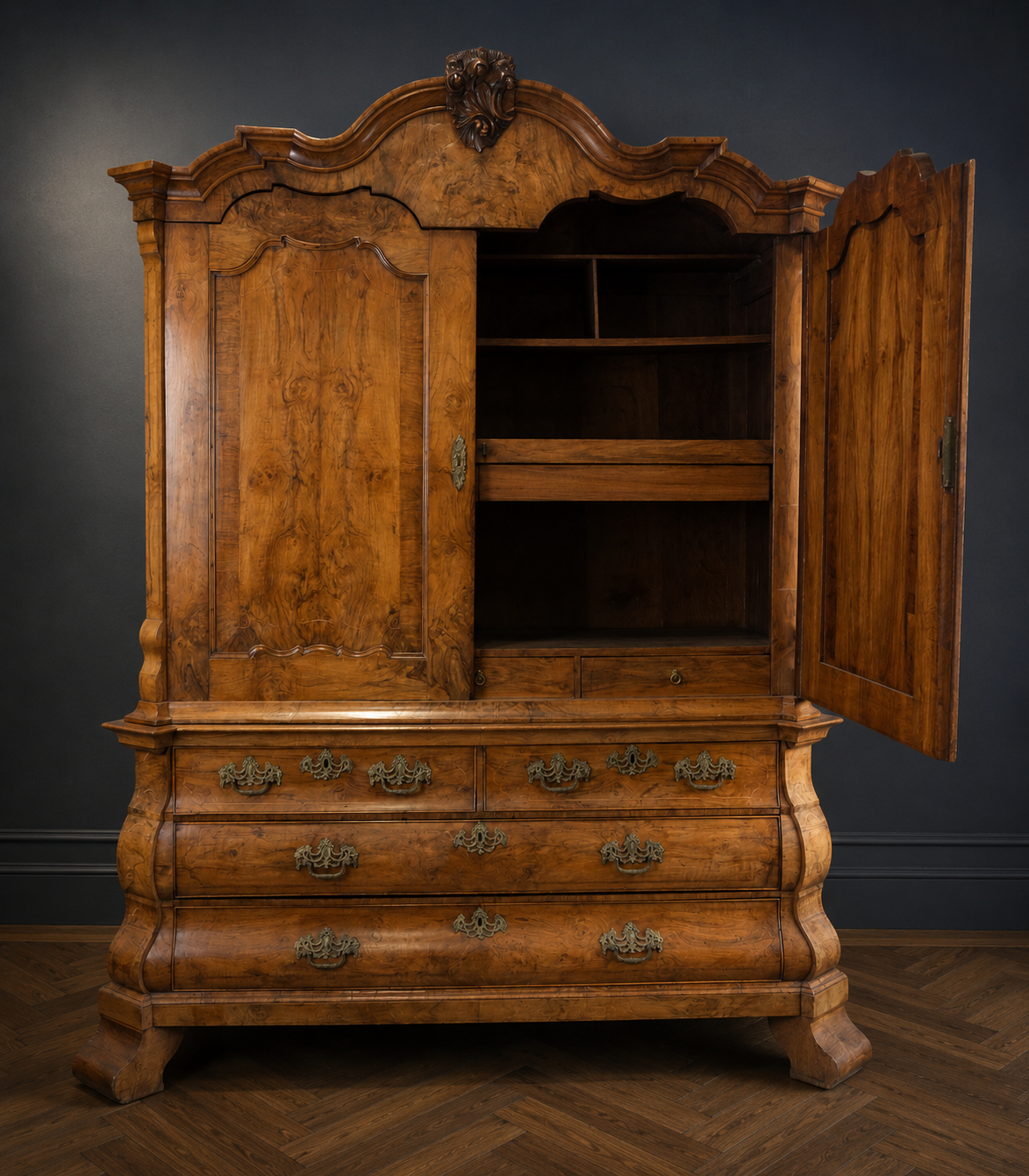 Cabinet Louis XV walnut