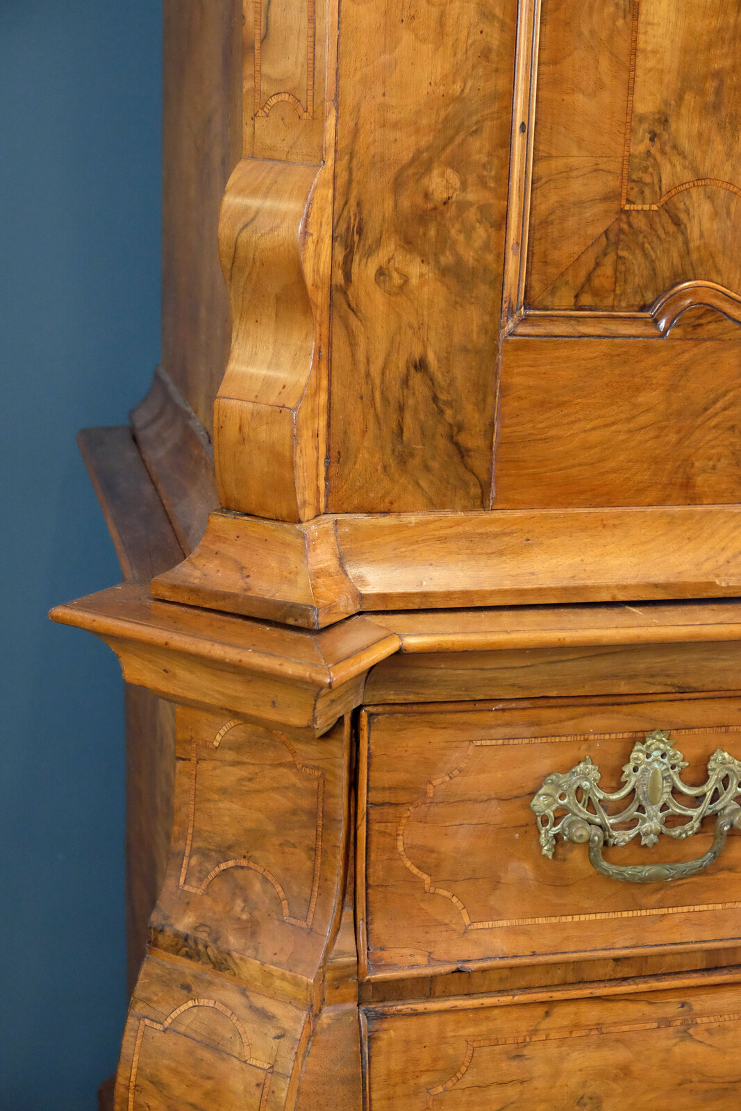 Cabinet Louis XV walnut