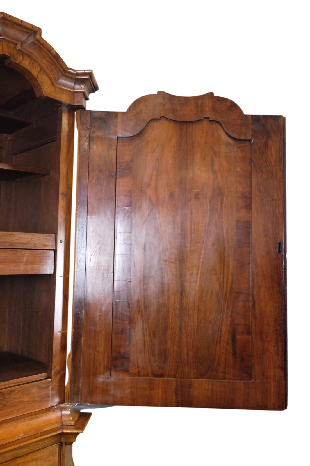 Cabinet Louis XV walnut
