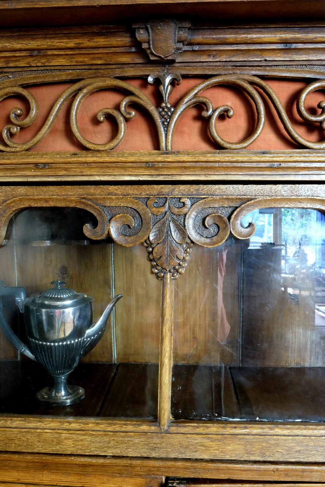 Cabinet Swiss