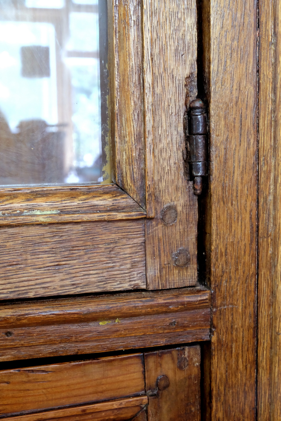 Cabinet Swiss