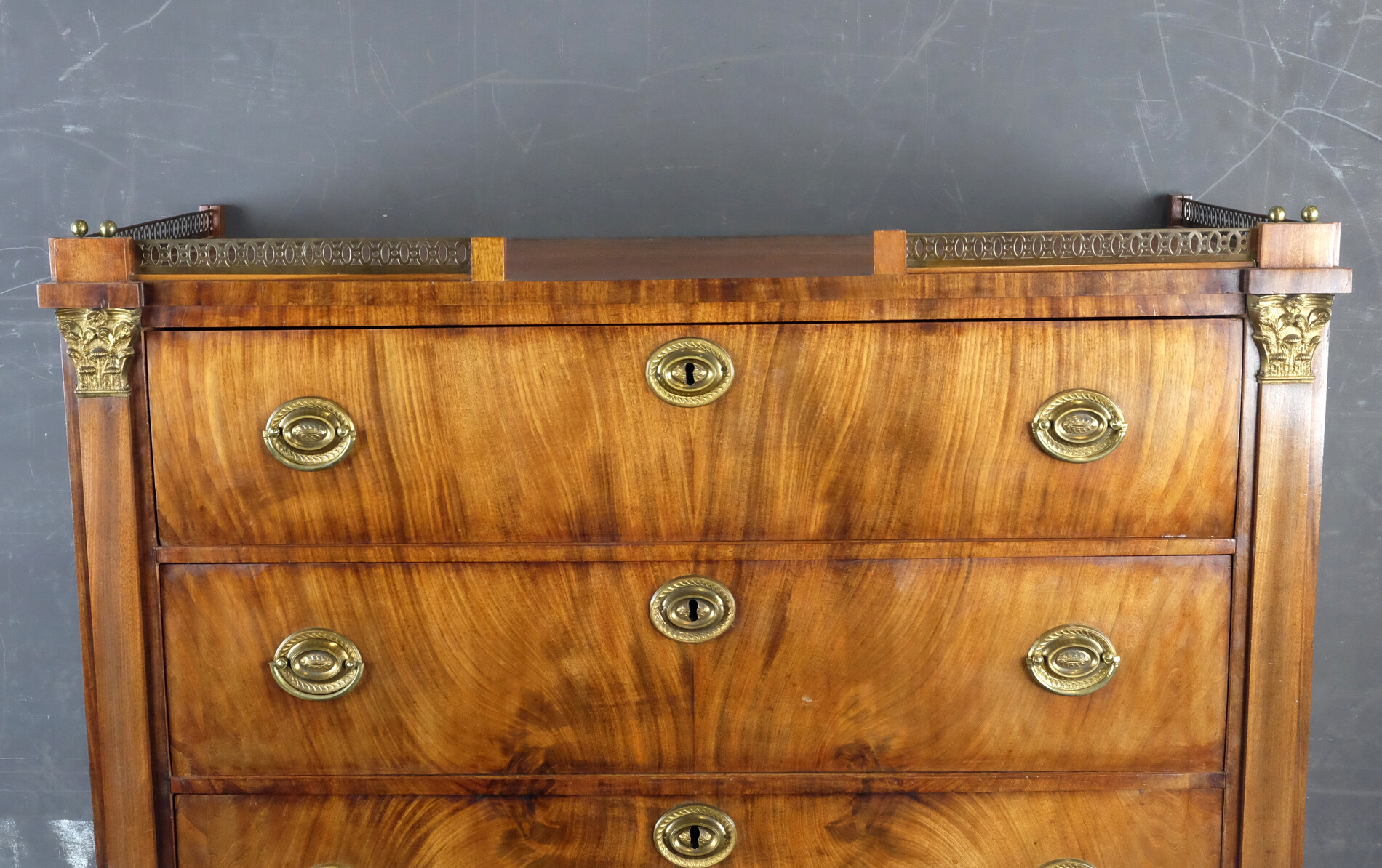 chiffonnière, chest with drawers Dutch early 19th century