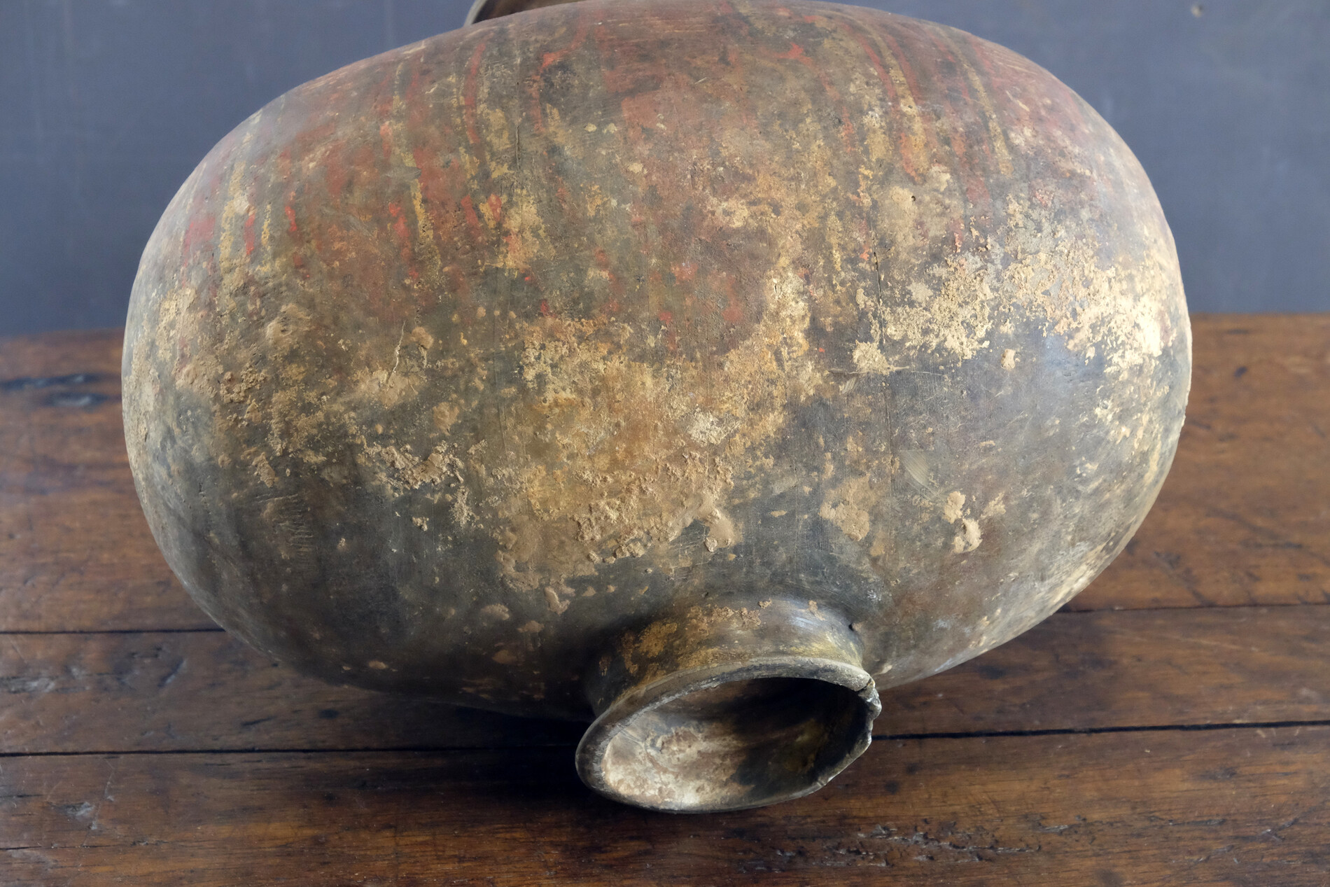 cocoon jar Han dynasty 