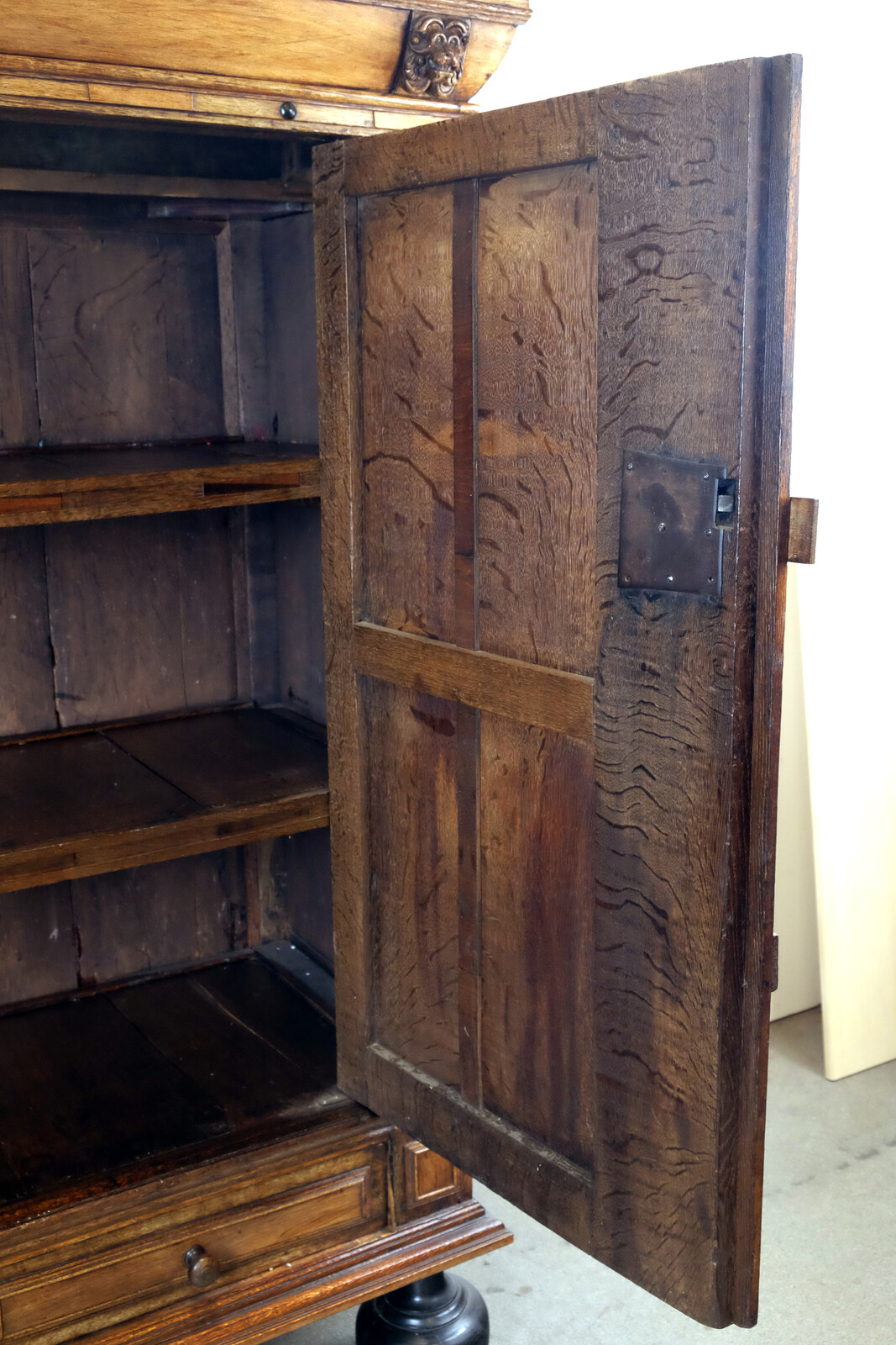 Dutch 17th century Arched Cabinet 