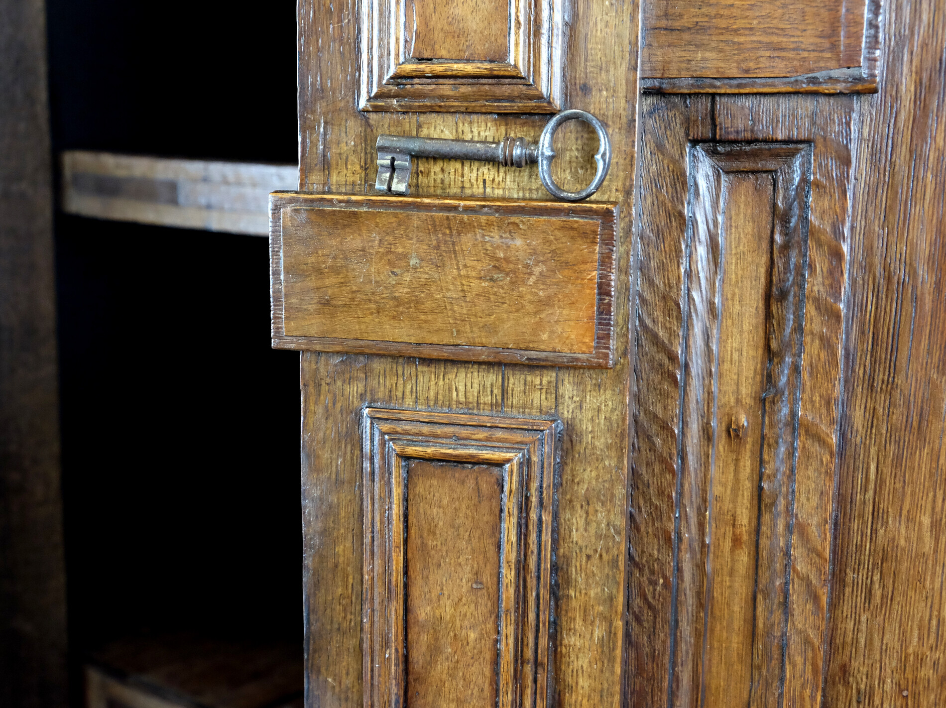 Dutch 17th century Arched Cabinet 