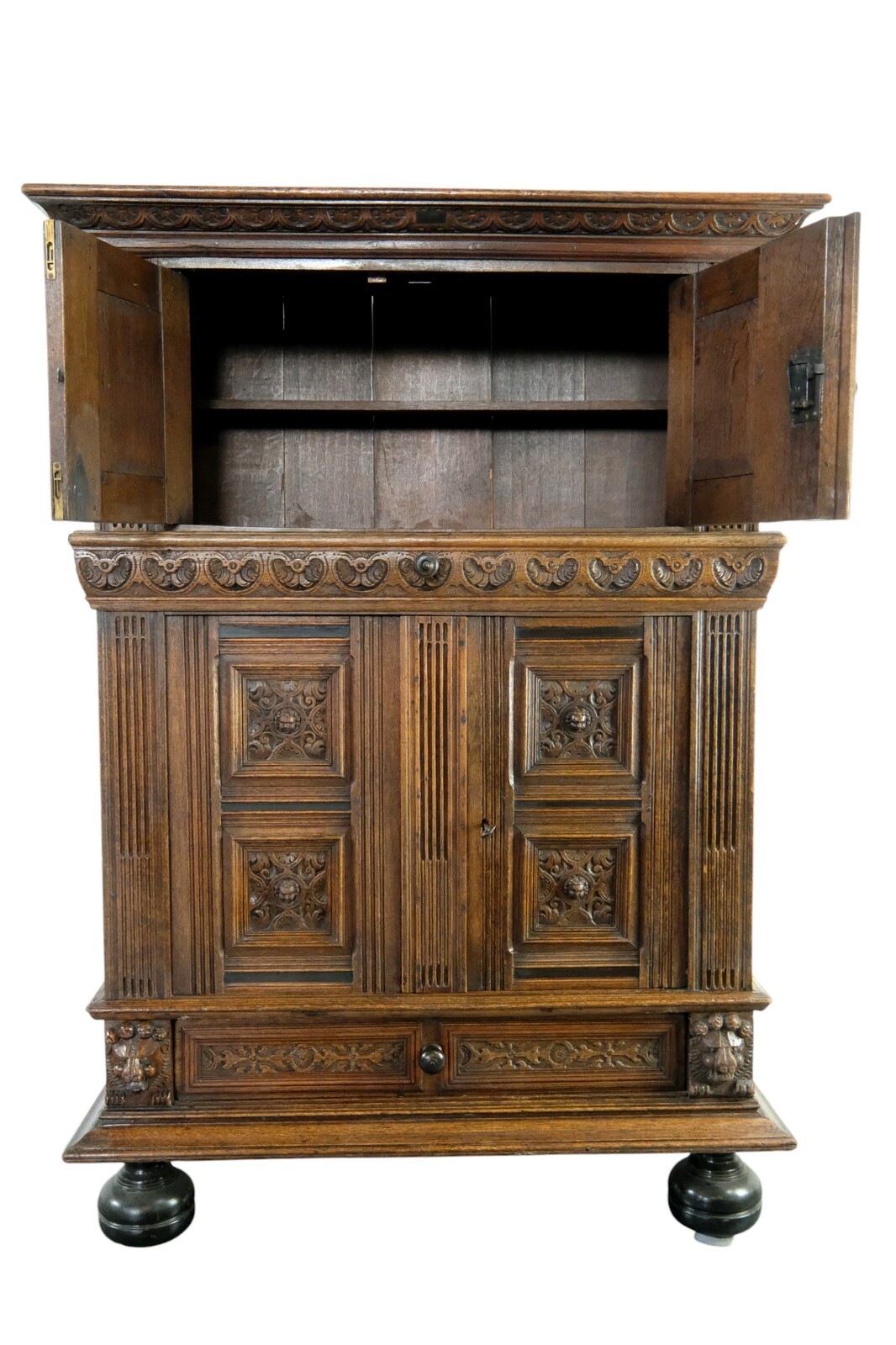 Dutch 17th century Oak Pilasterkast