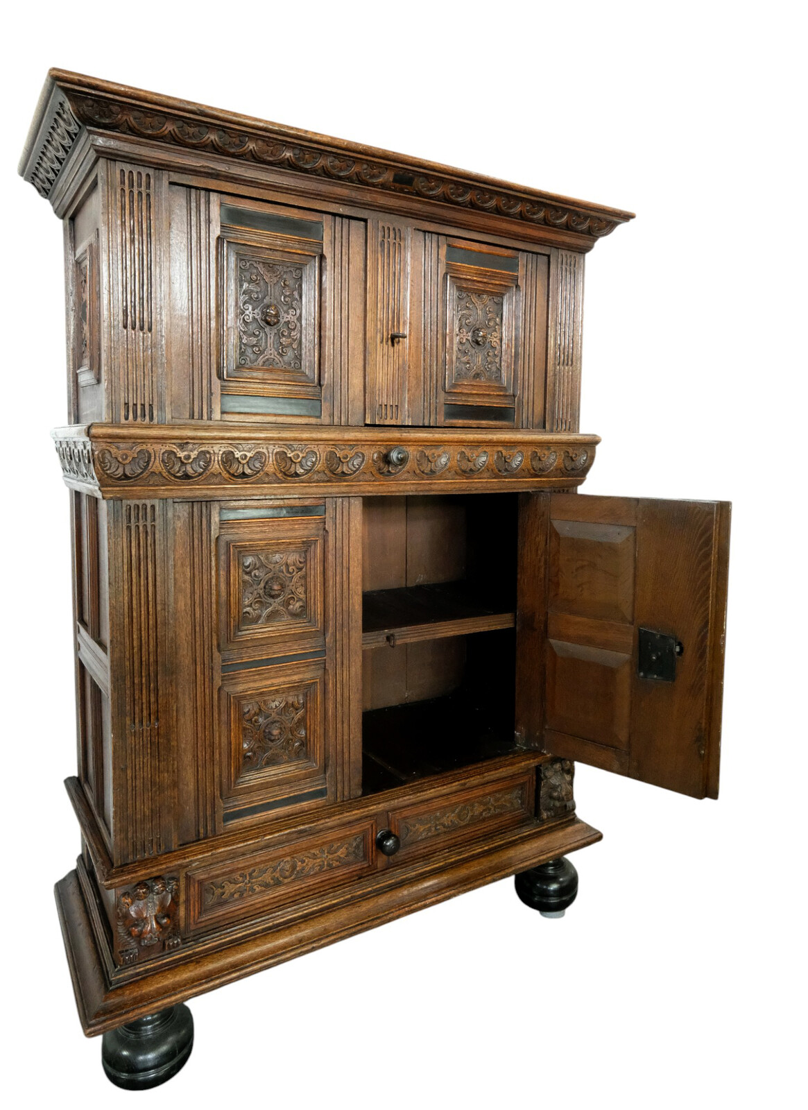Dutch 17th century Oak Pilasterkast