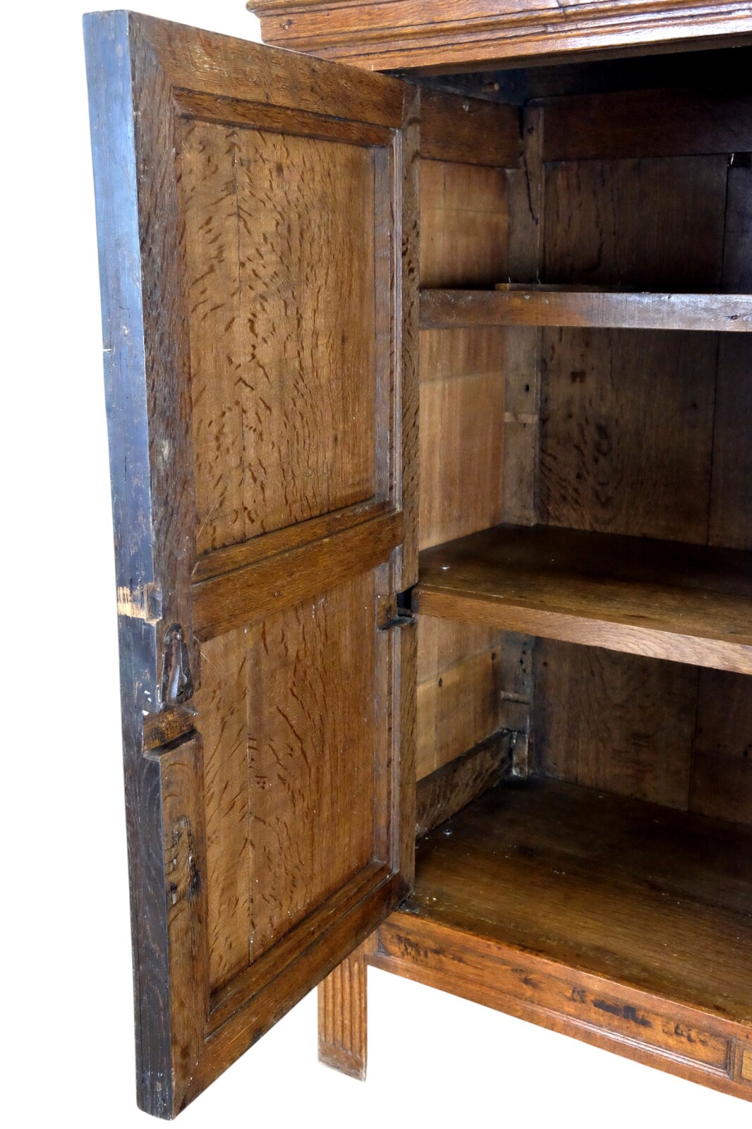 Dutch 17th century Toogkast. 