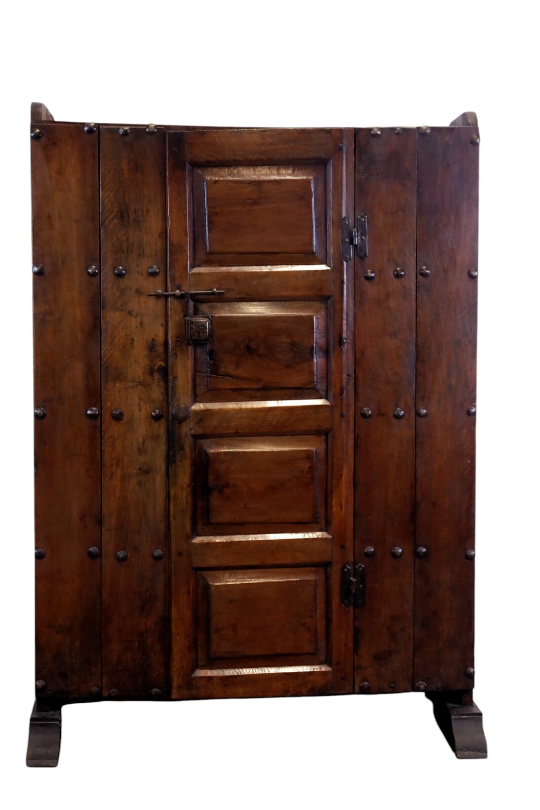 eatly Spanish cabinet