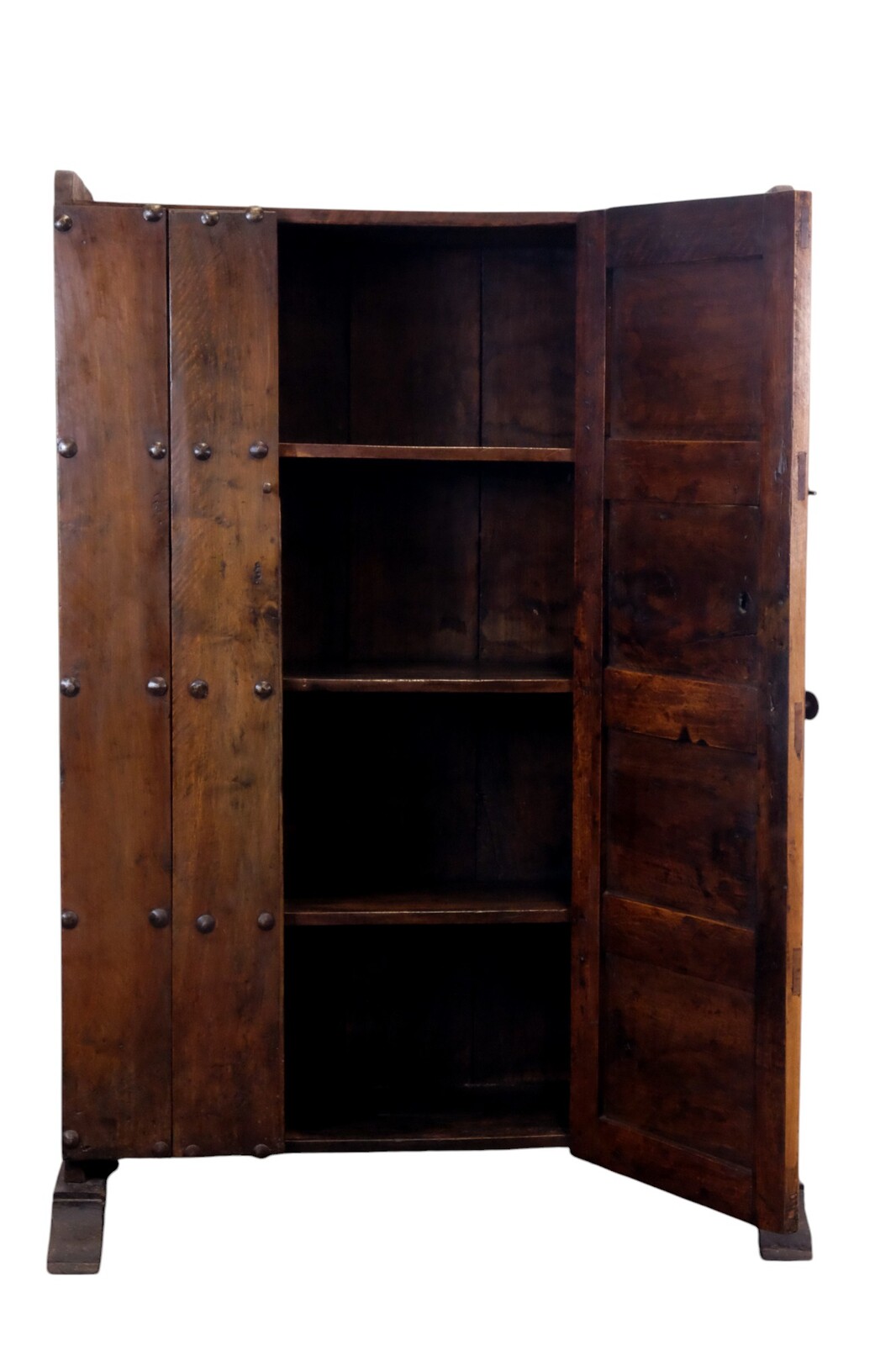 eatly Spanish cabinet