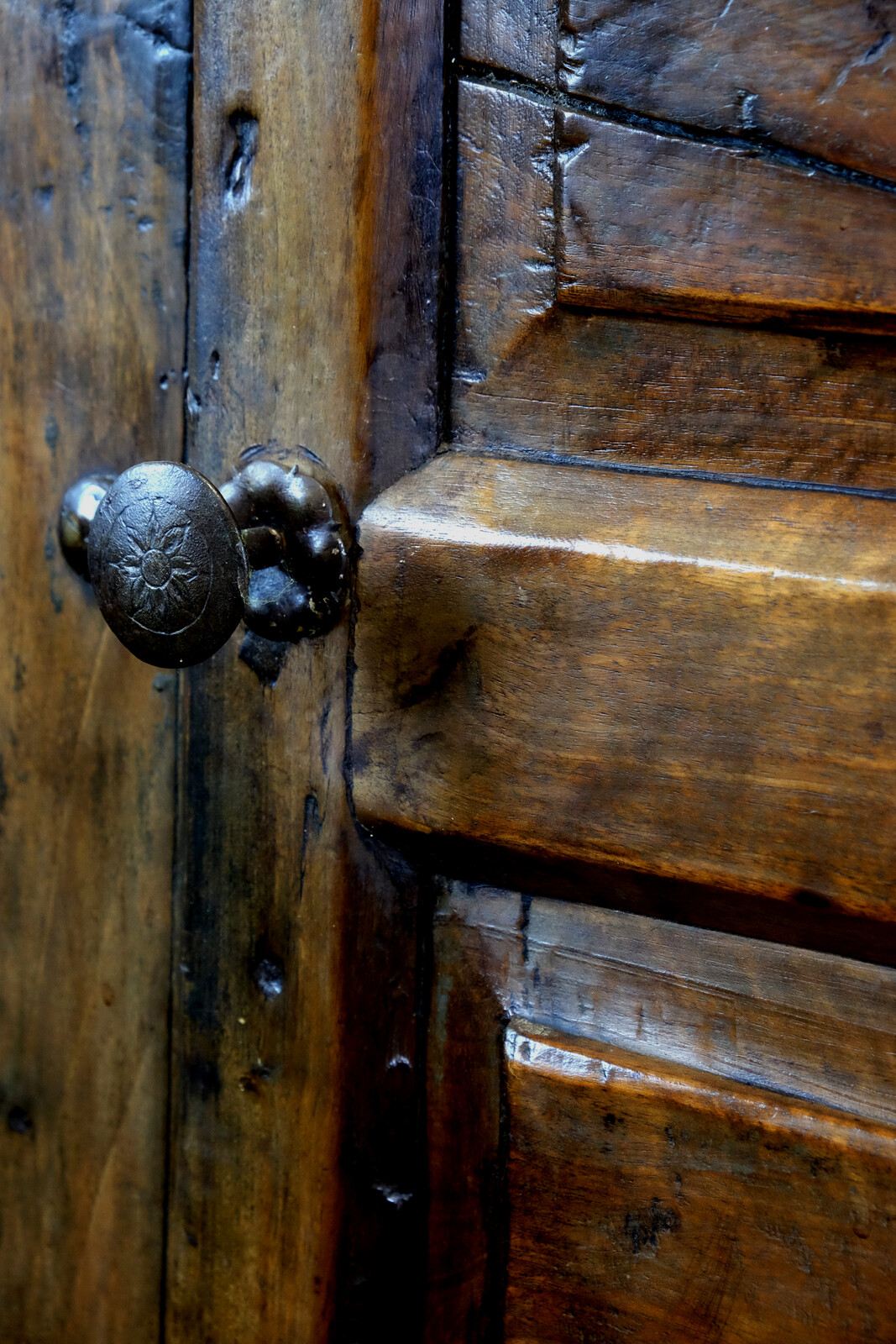 eatly Spanish cabinet