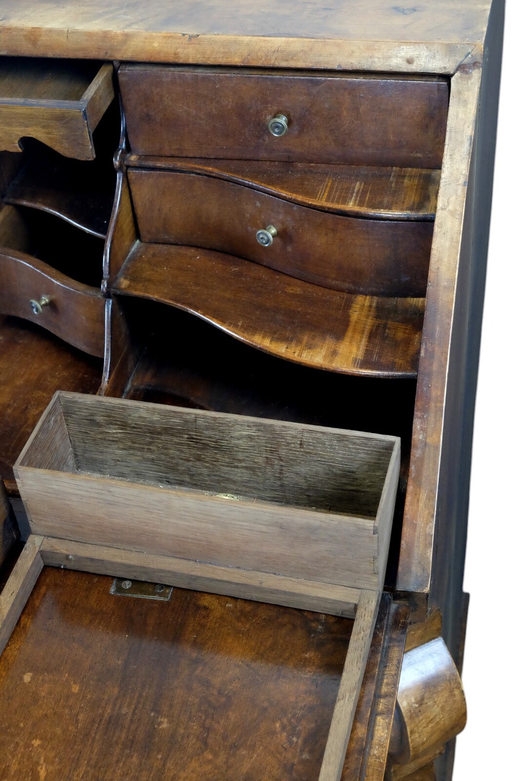 Elegant secretary, mid 18th century, around 1750.