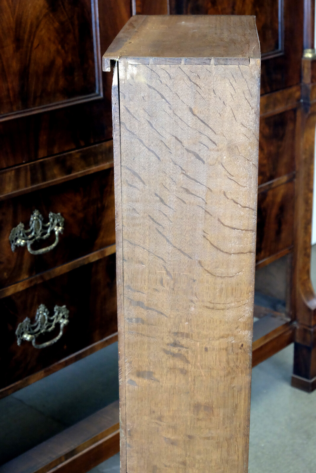 Empire Cabinet 