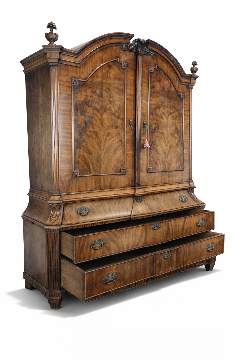 fine 18th century cabinet 