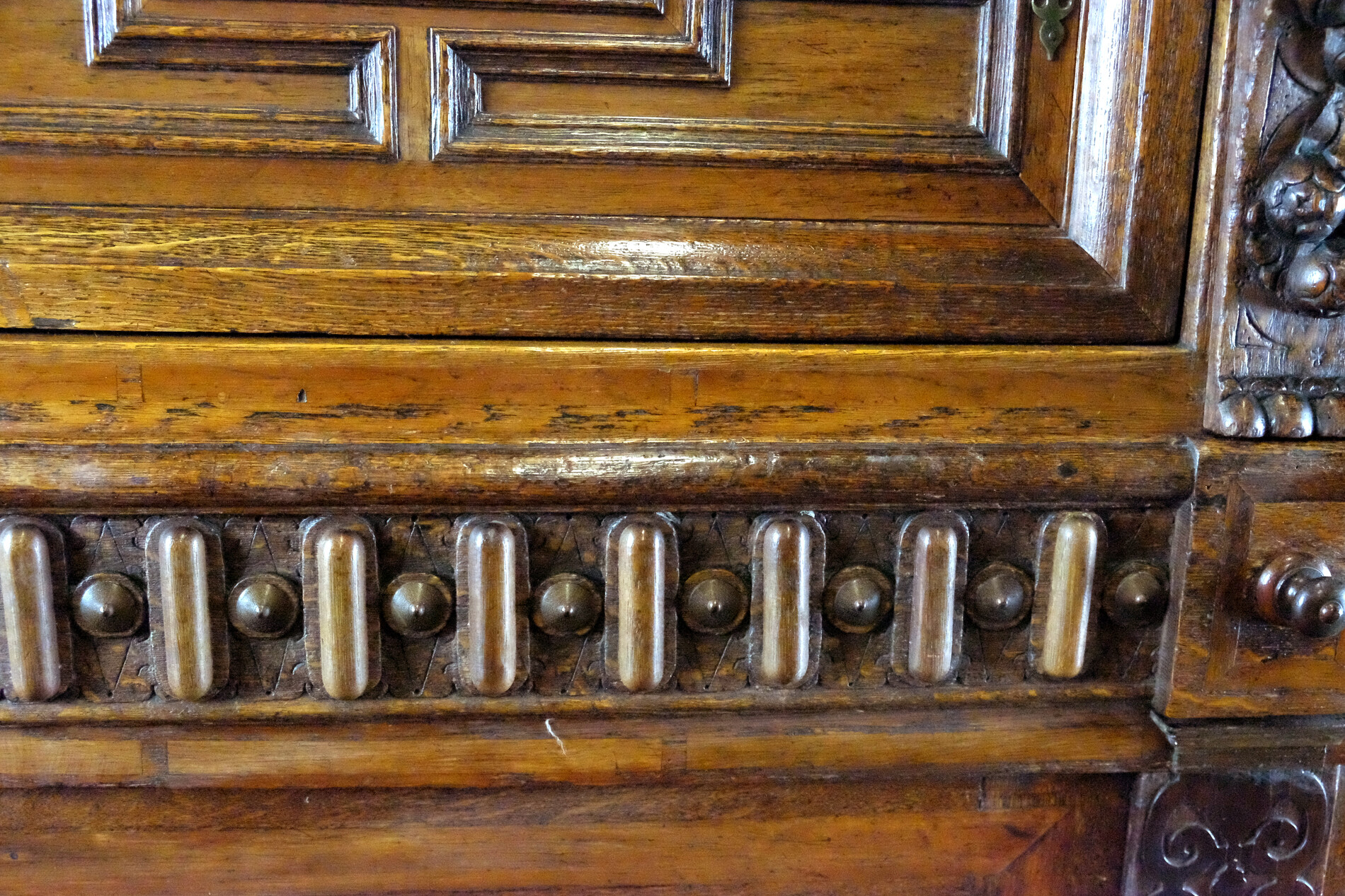 Fine !7th Century Zeeland Cabinet 