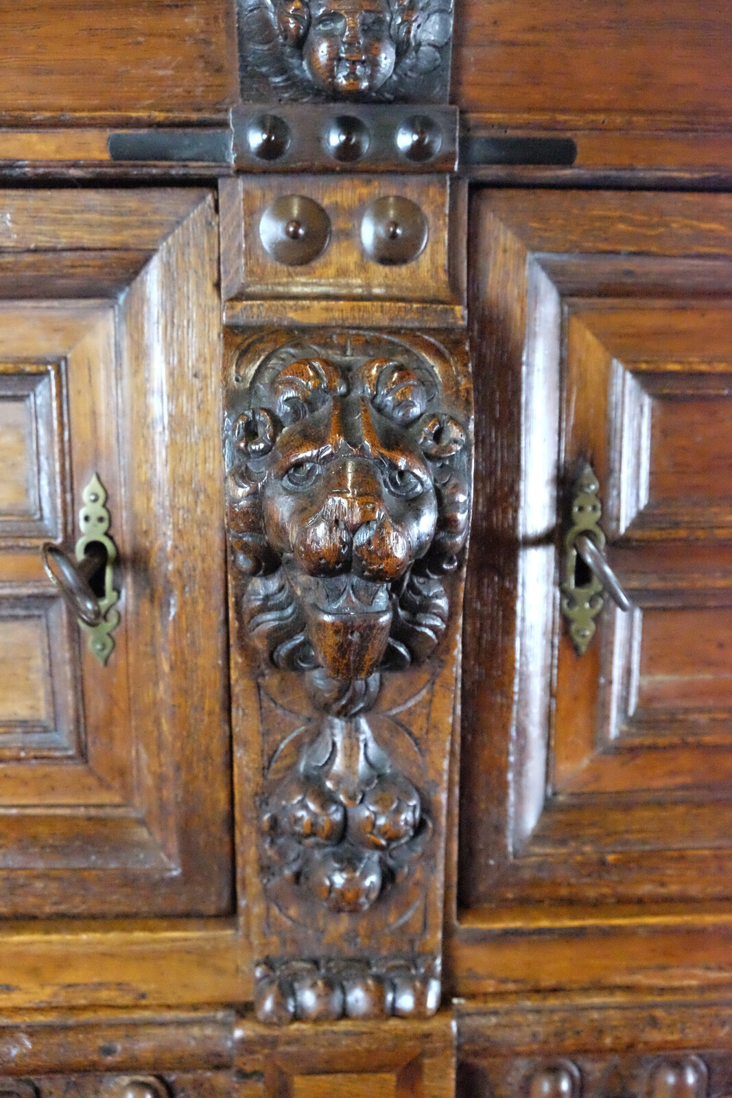 Fine !7th Century Zeeland Cabinet 