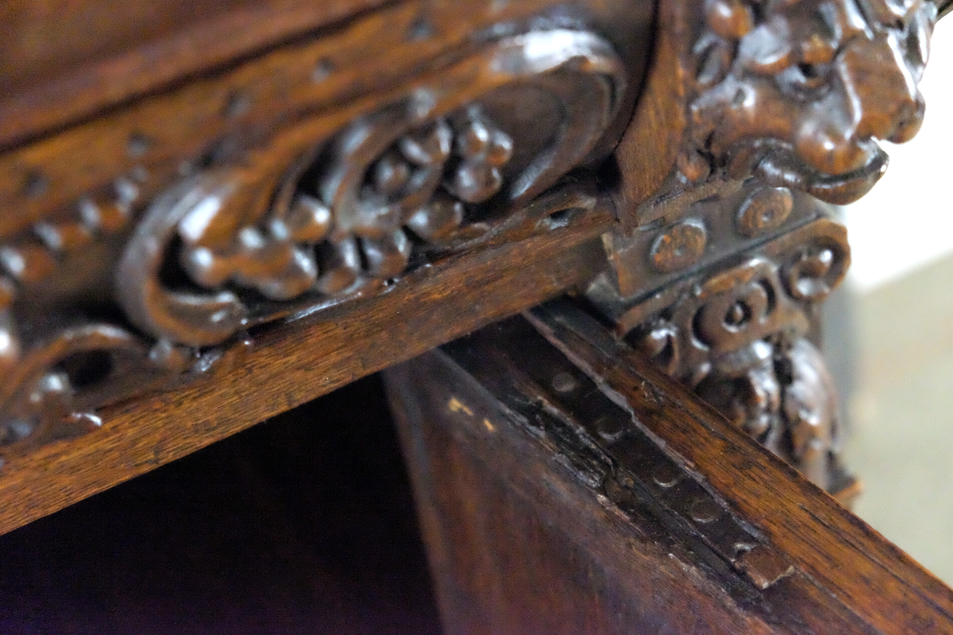 Fine ans Rare Dutch 17th century cabinet 