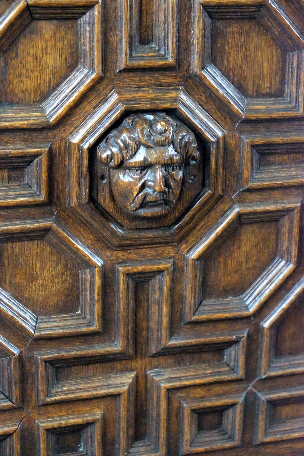 Fine ans Rare Dutch 17th century cabinet 