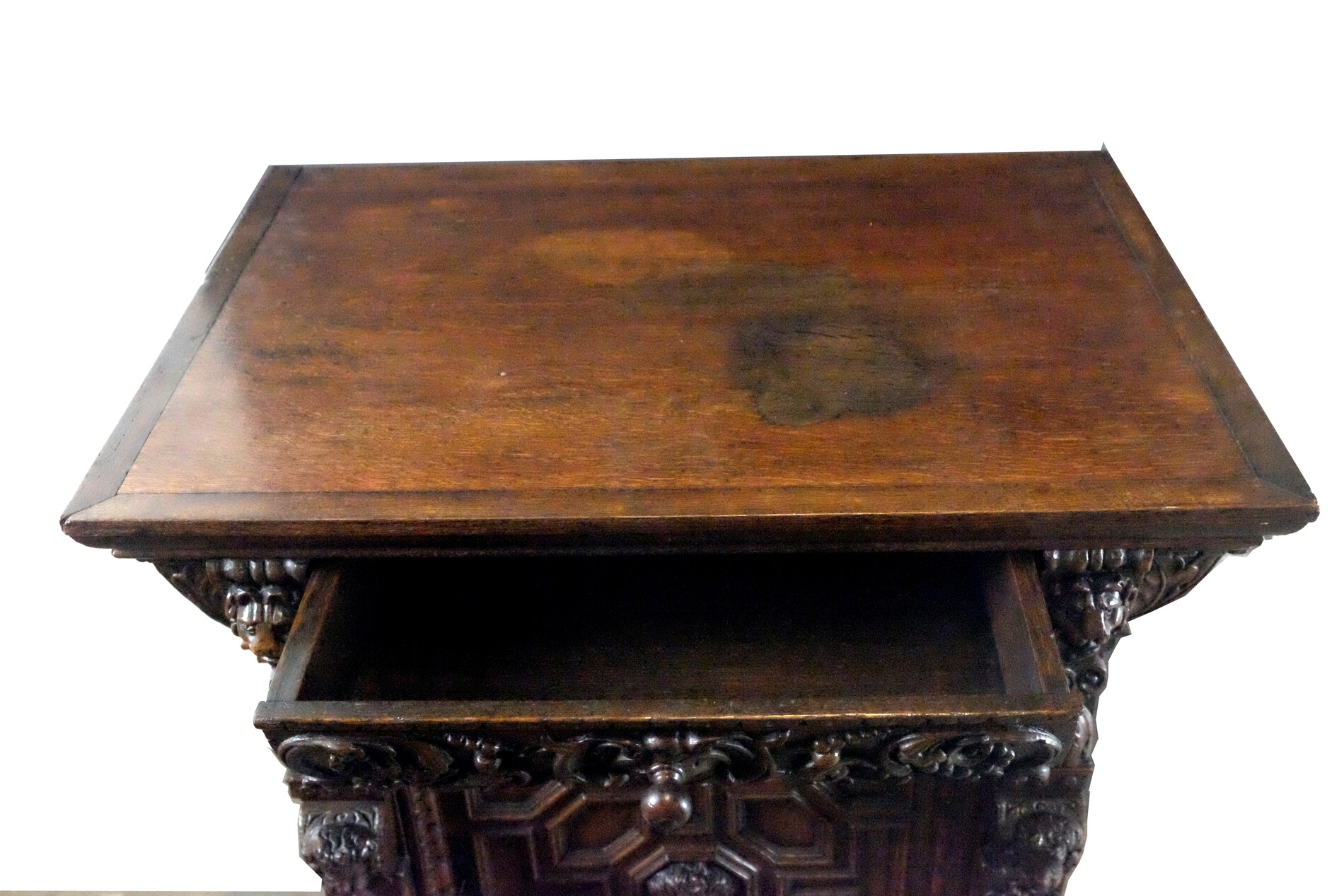 Fine ans Rare Dutch 17th century cabinet 