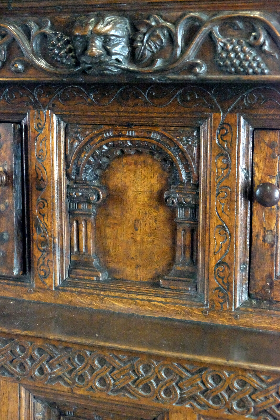 Fine Court Copboard - 17the century Tridern 