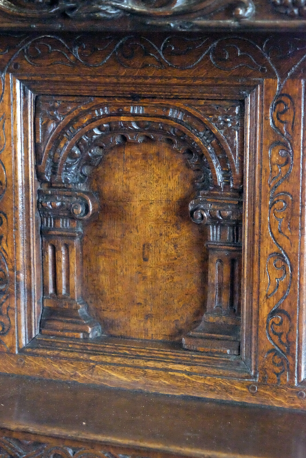 Fine Court Copboard - 17the century Tridern 