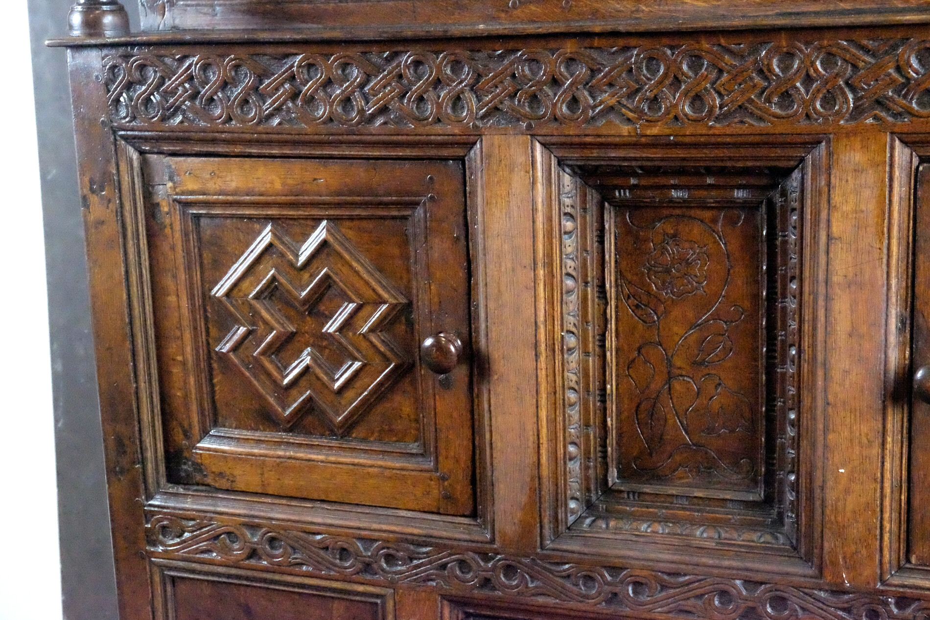 Fine Court Copboard - 17the century Tridern 