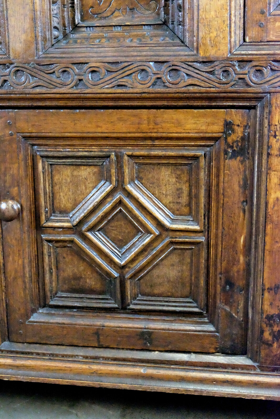 Fine Court Copboard - 17the century Tridern 