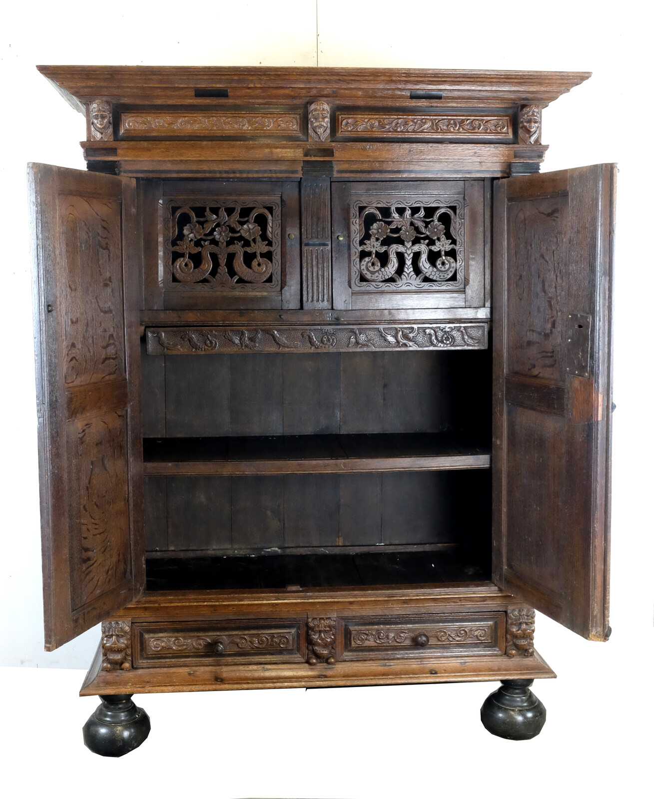Fine Dutch 17th Century paneled Cabinet 