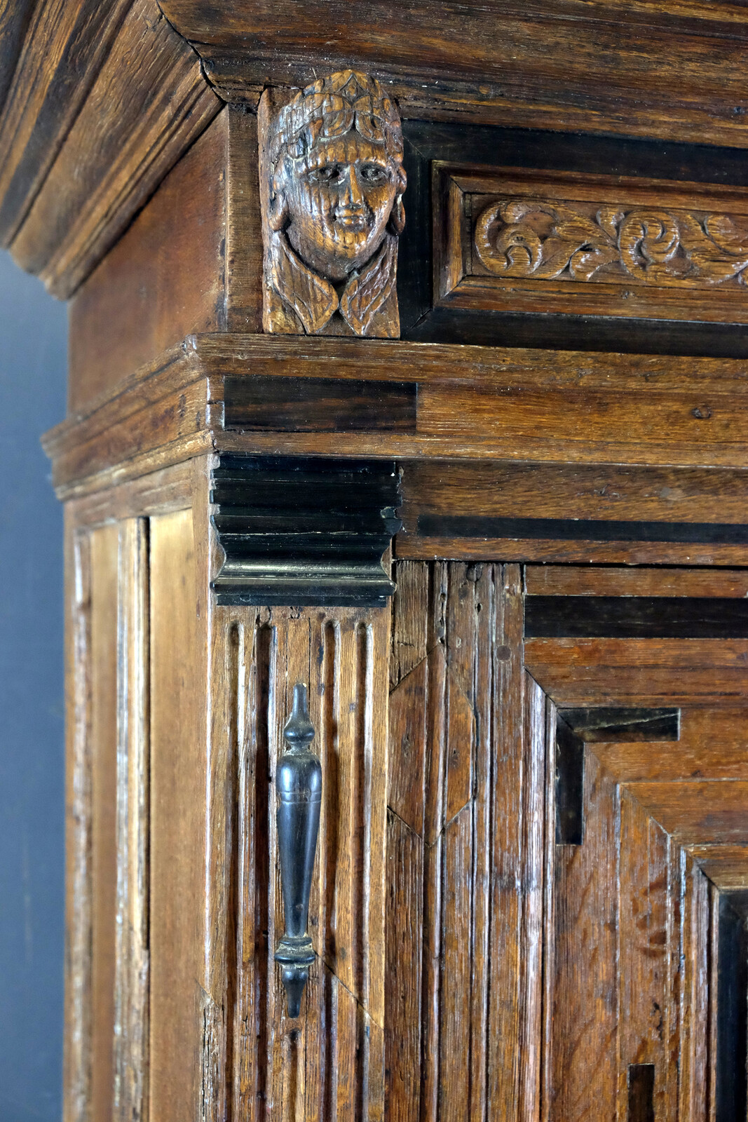 Fine Dutch 17th Century paneled Cabinet 
