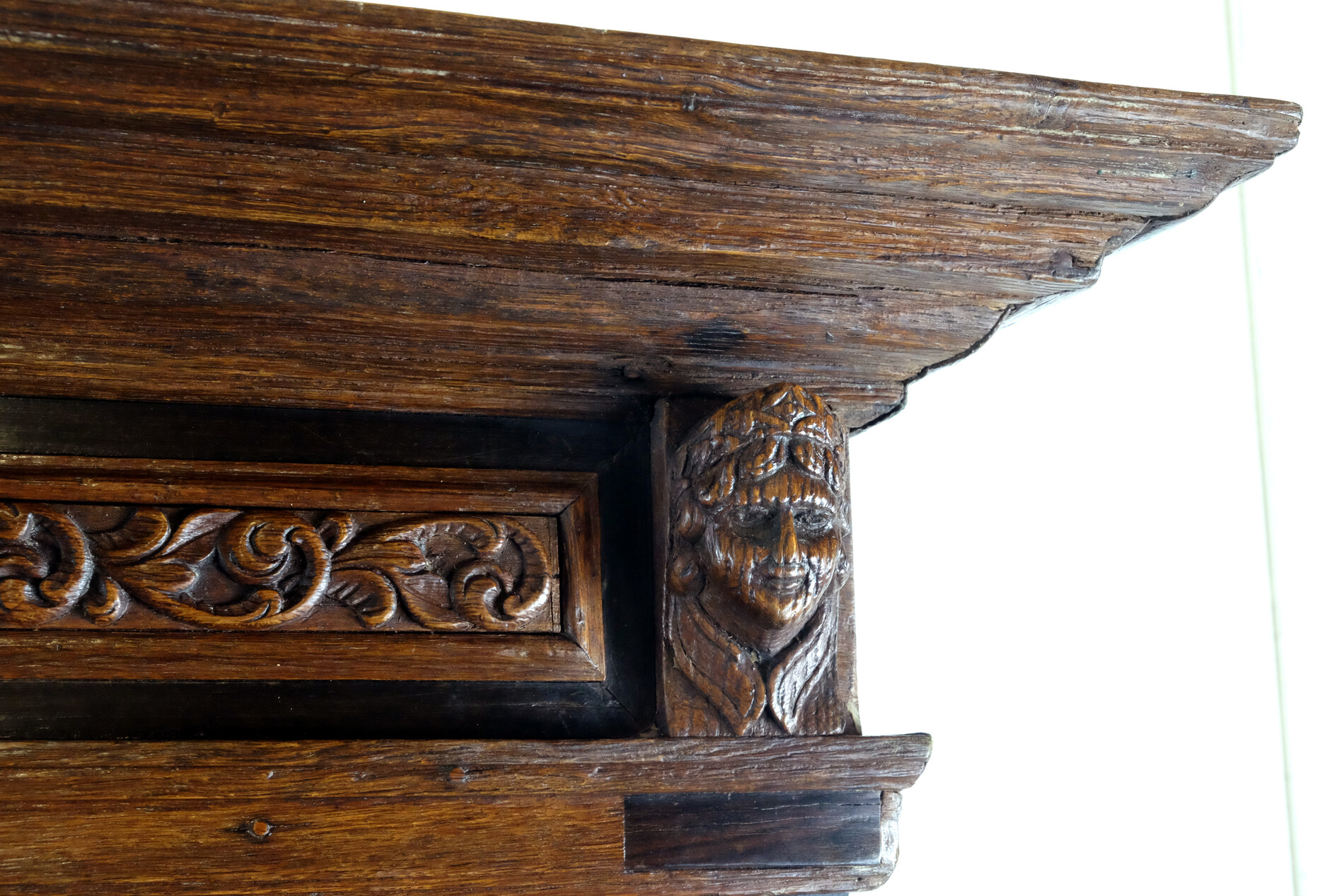 Fine Dutch 17th Century paneled Cabinet 
