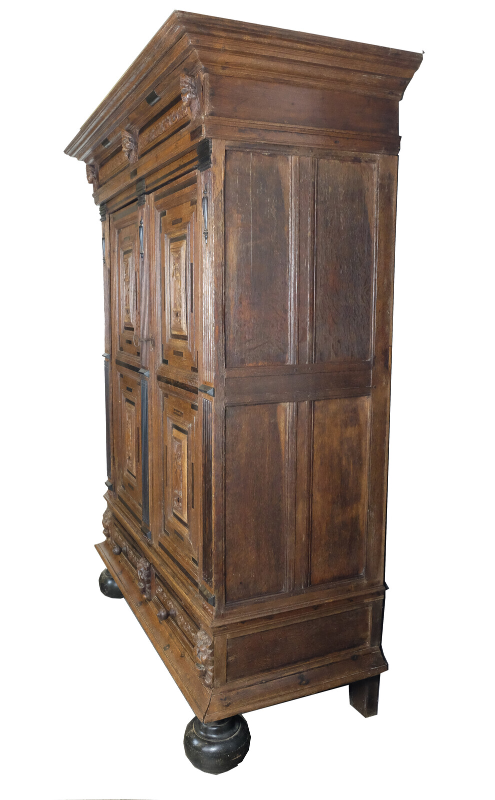 Fine Dutch 17th Century paneled Cabinet 