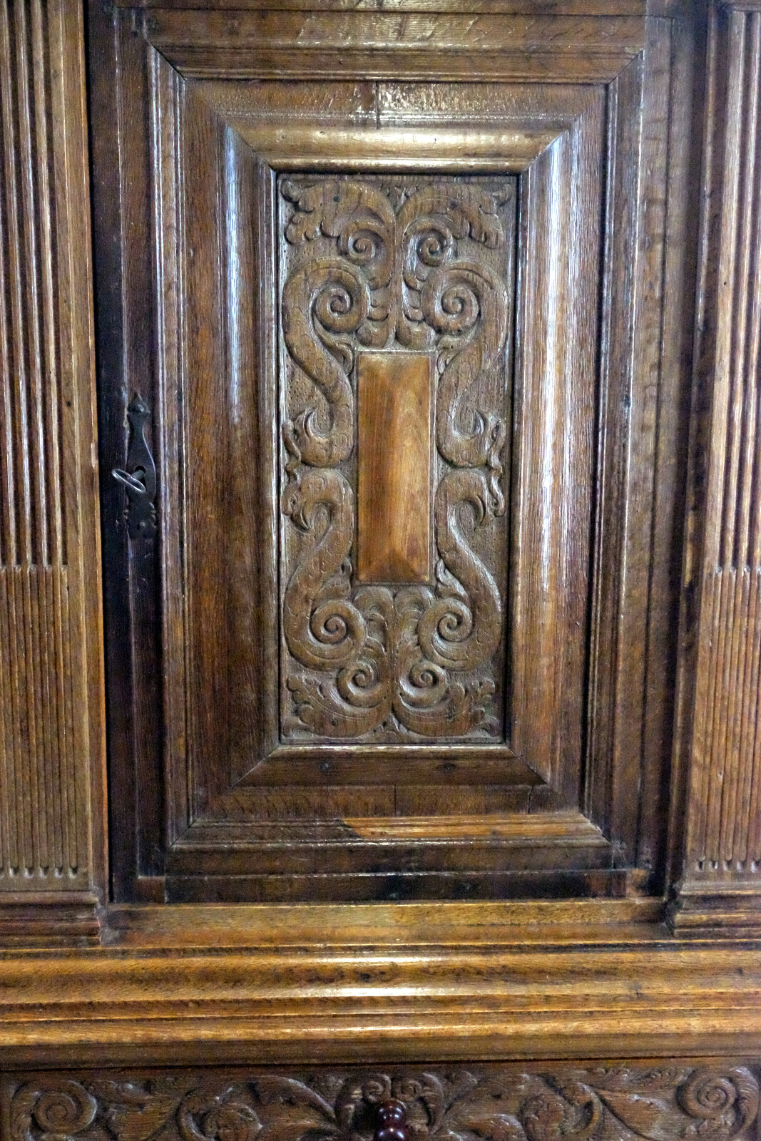 Fine Dutch 17th century Table Cabinet 