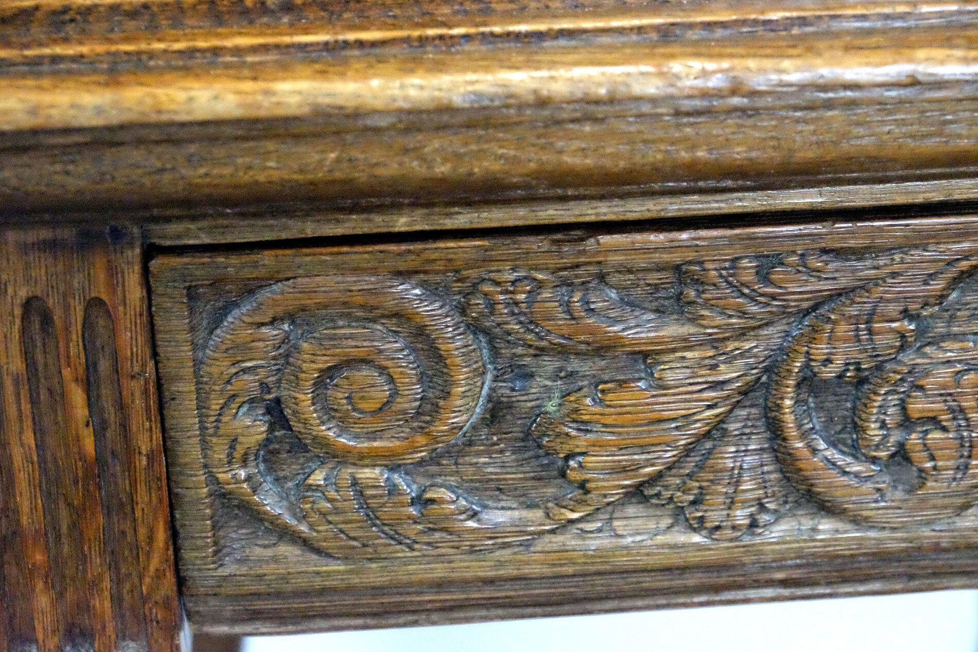 Fine Dutch 17th century Table Cabinet 