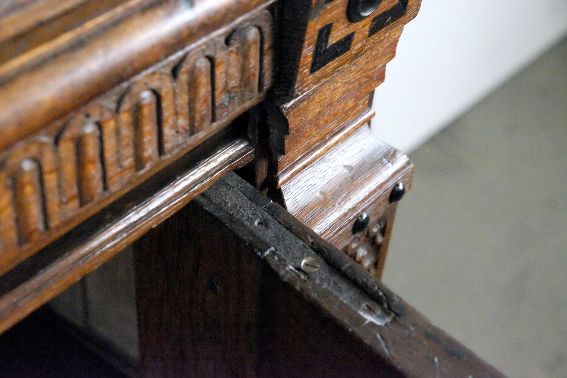 Fine Dutch 17th Century Zeeuwse Kast