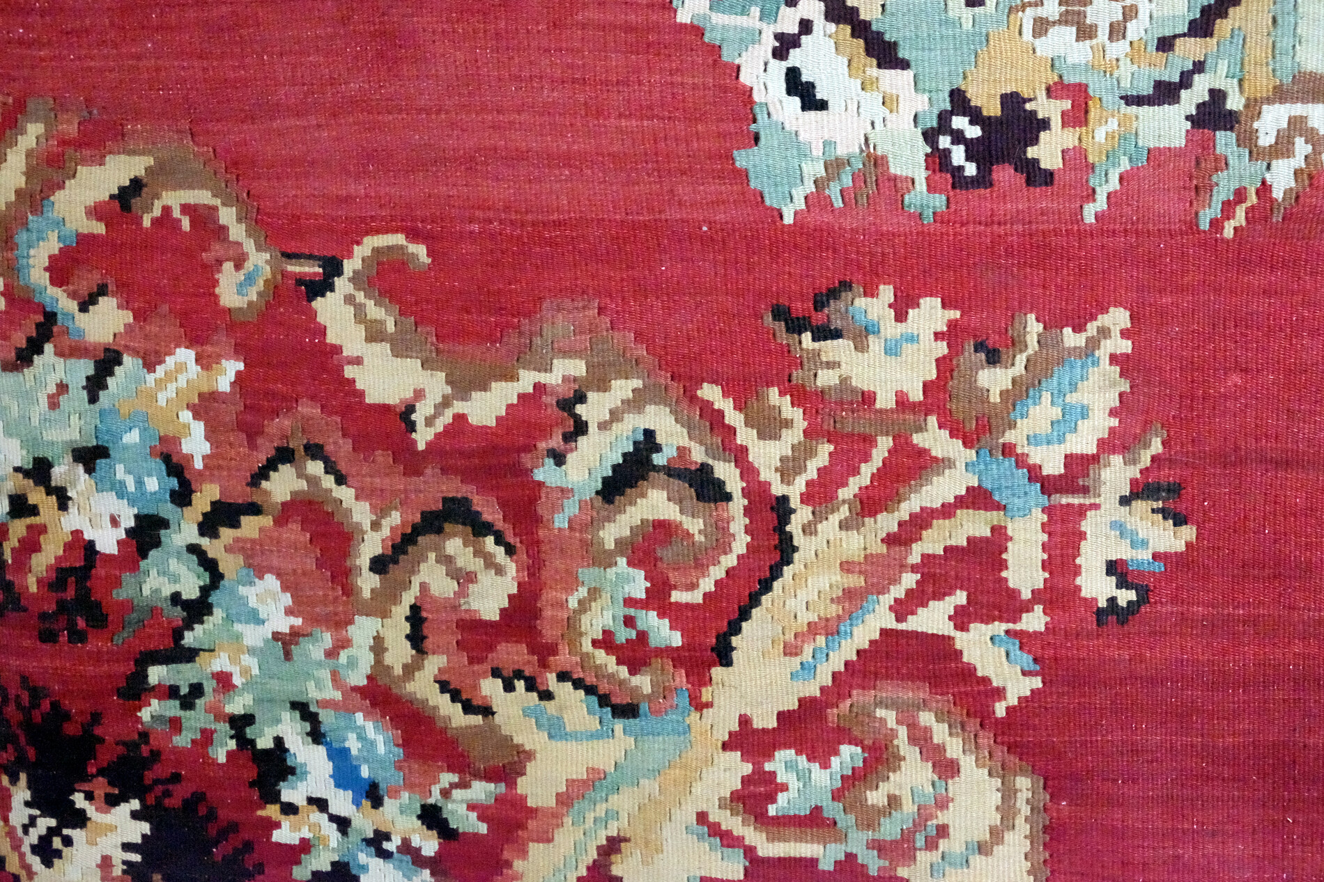 Fine large rose kilim, Karabach 