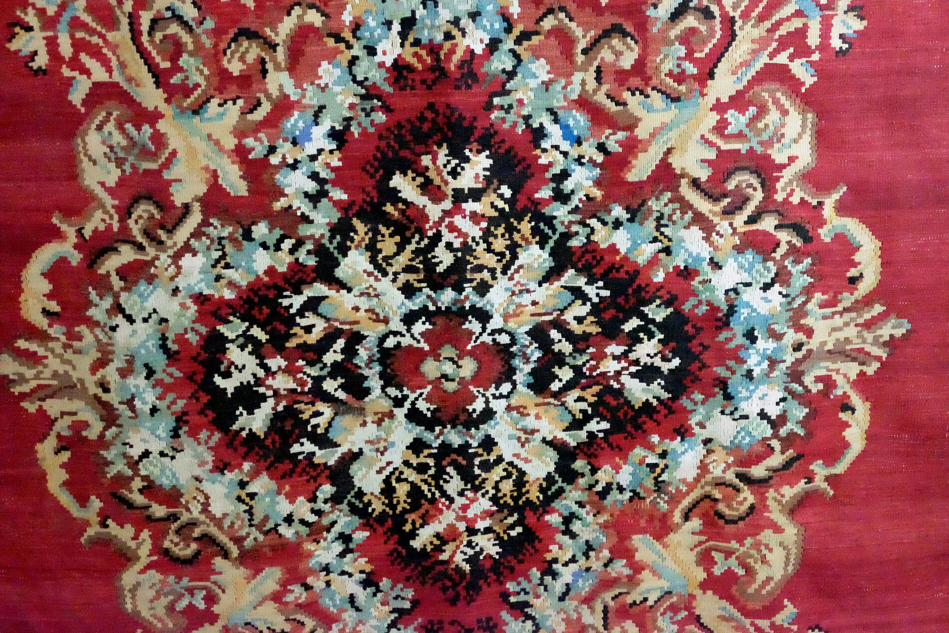 Fine large rose kilim, Karabach 