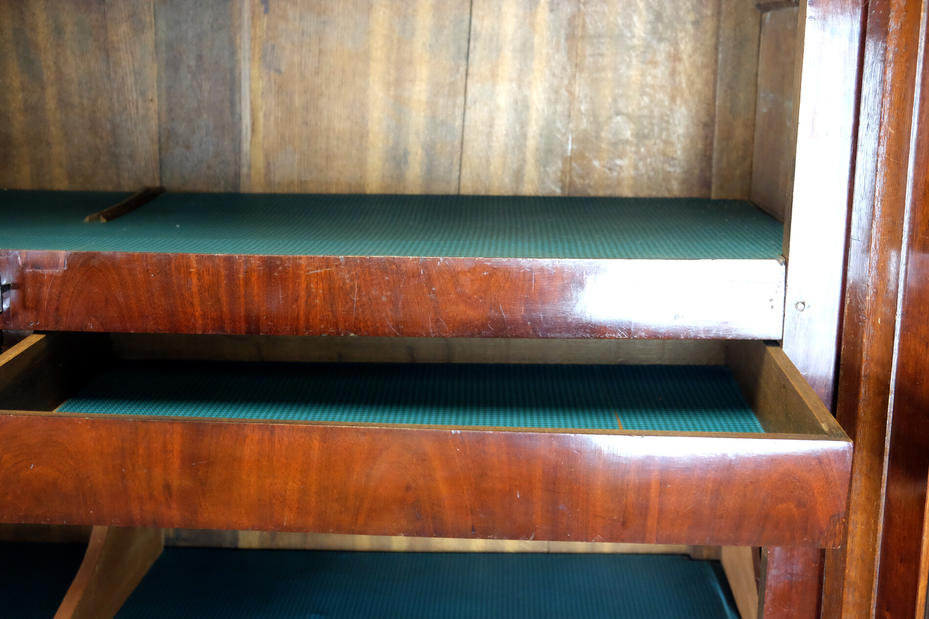 Fine Mahogany Cabinet 1790 