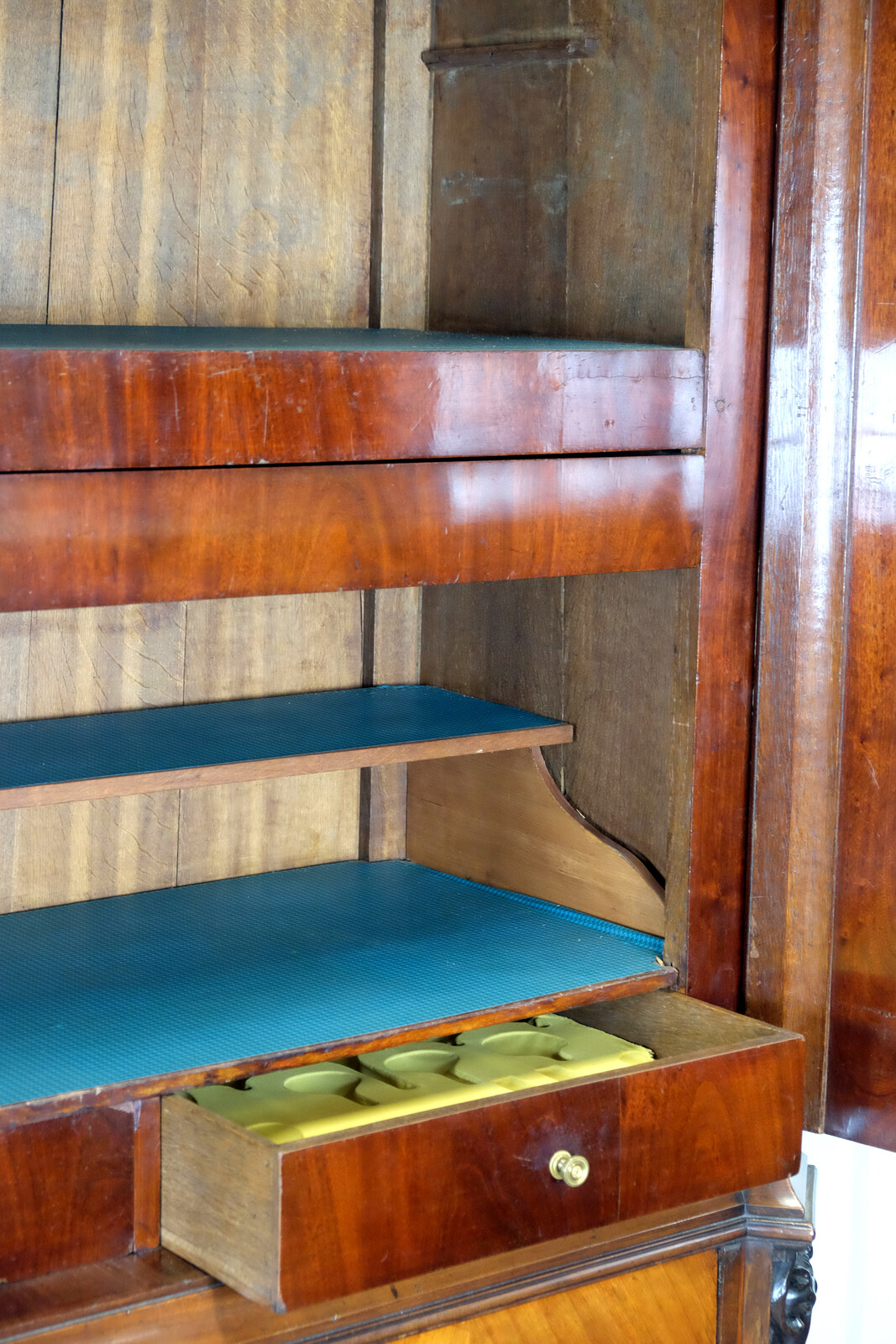 Fine Mahogany Cabinet 1790 