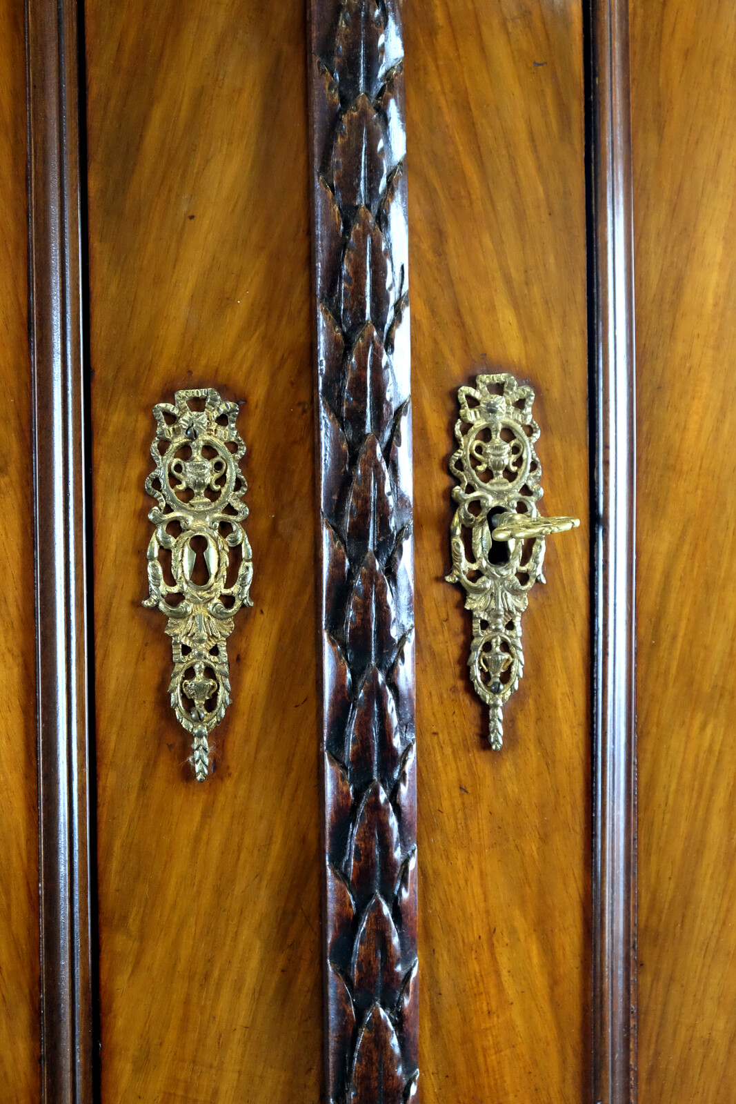 Fine Mahogany Cabinet 1790 