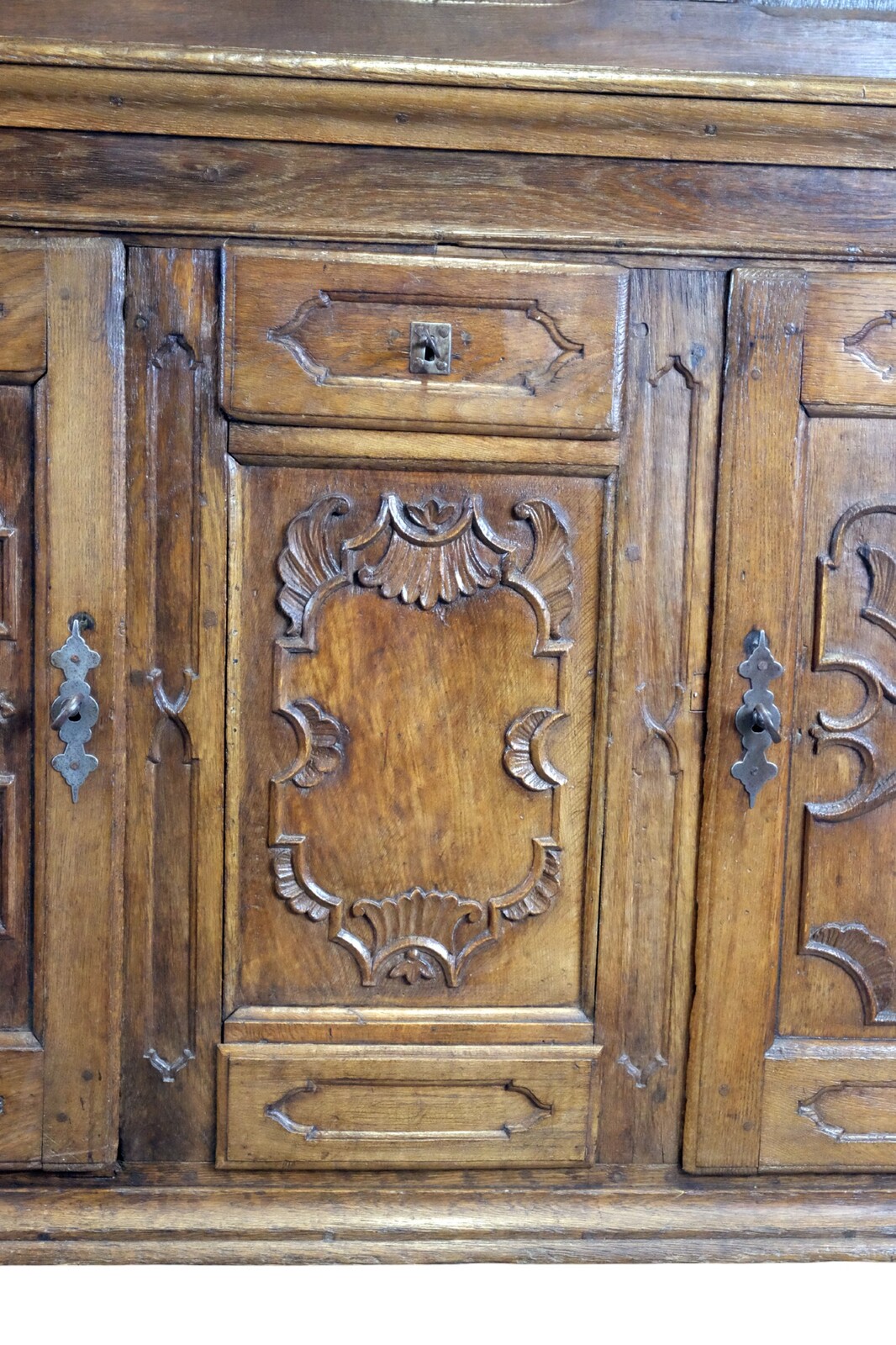 French cupboard