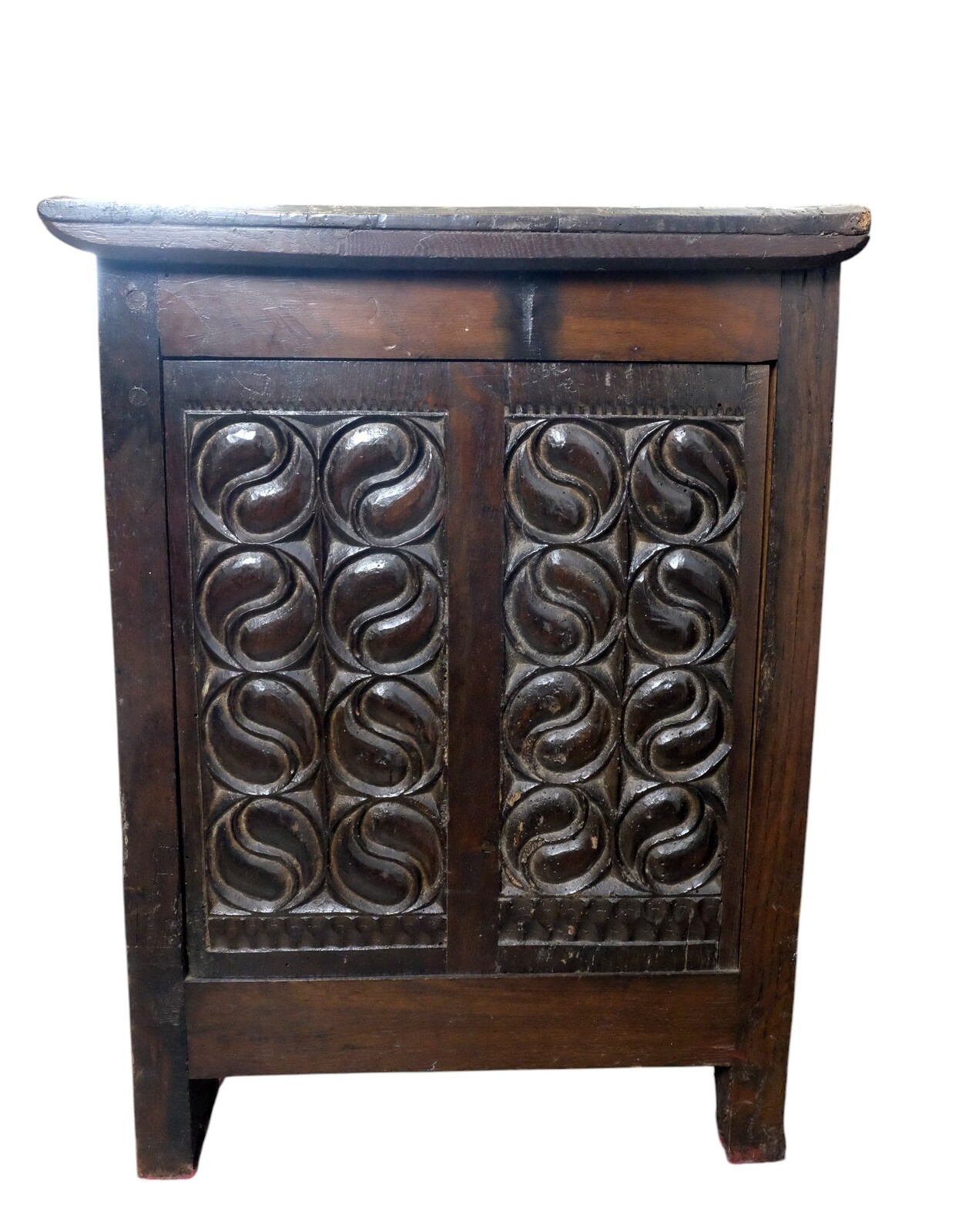 Gothic Chest 